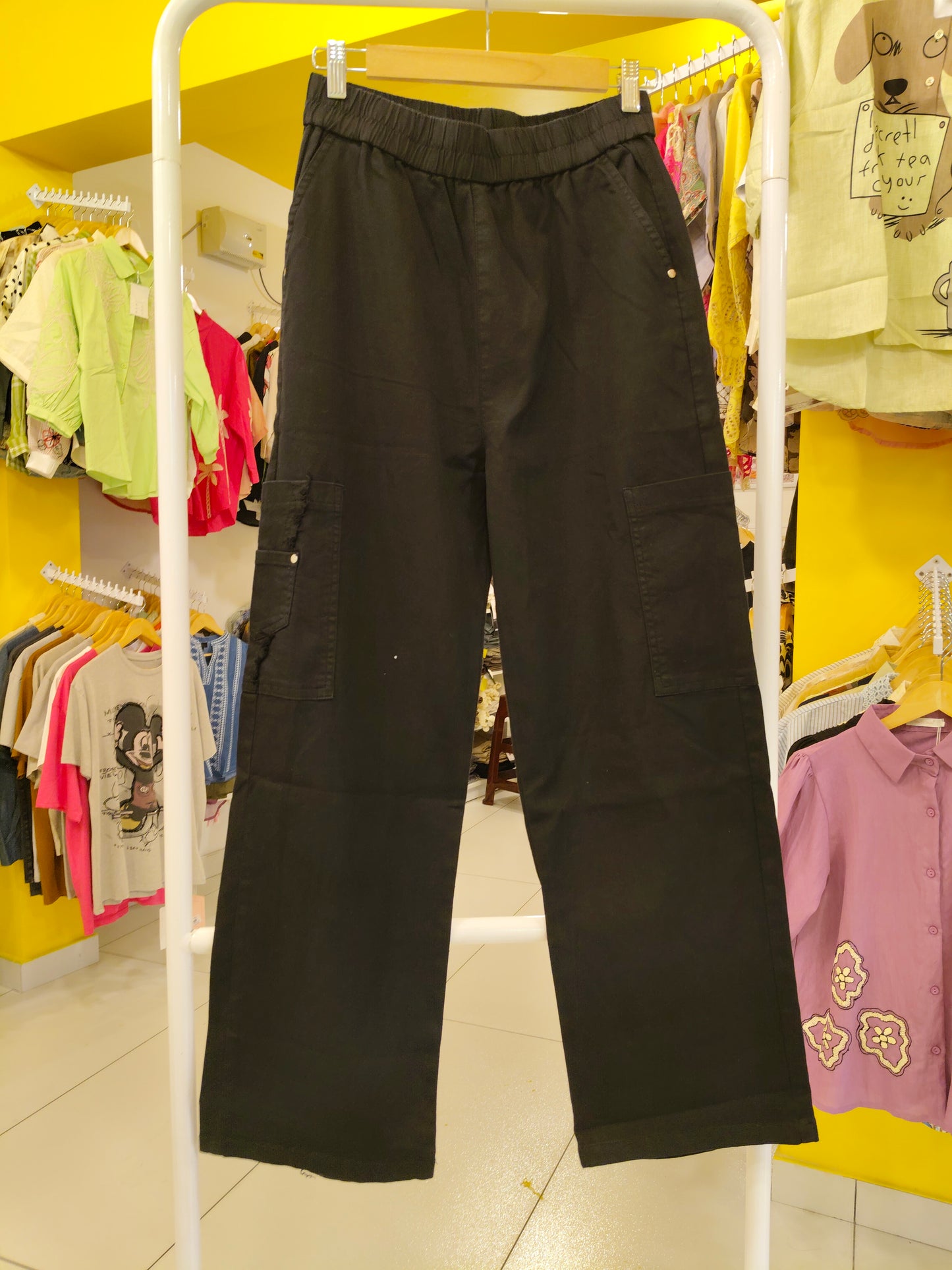 Ladies Cargo Denim Jeans (Size 28)