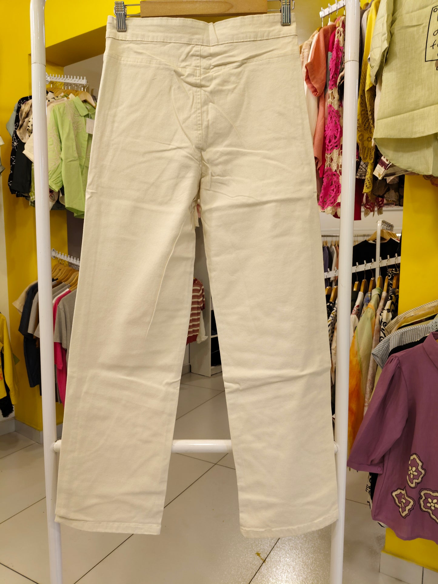 Ladies Simple Denim Jeans (Size 30)