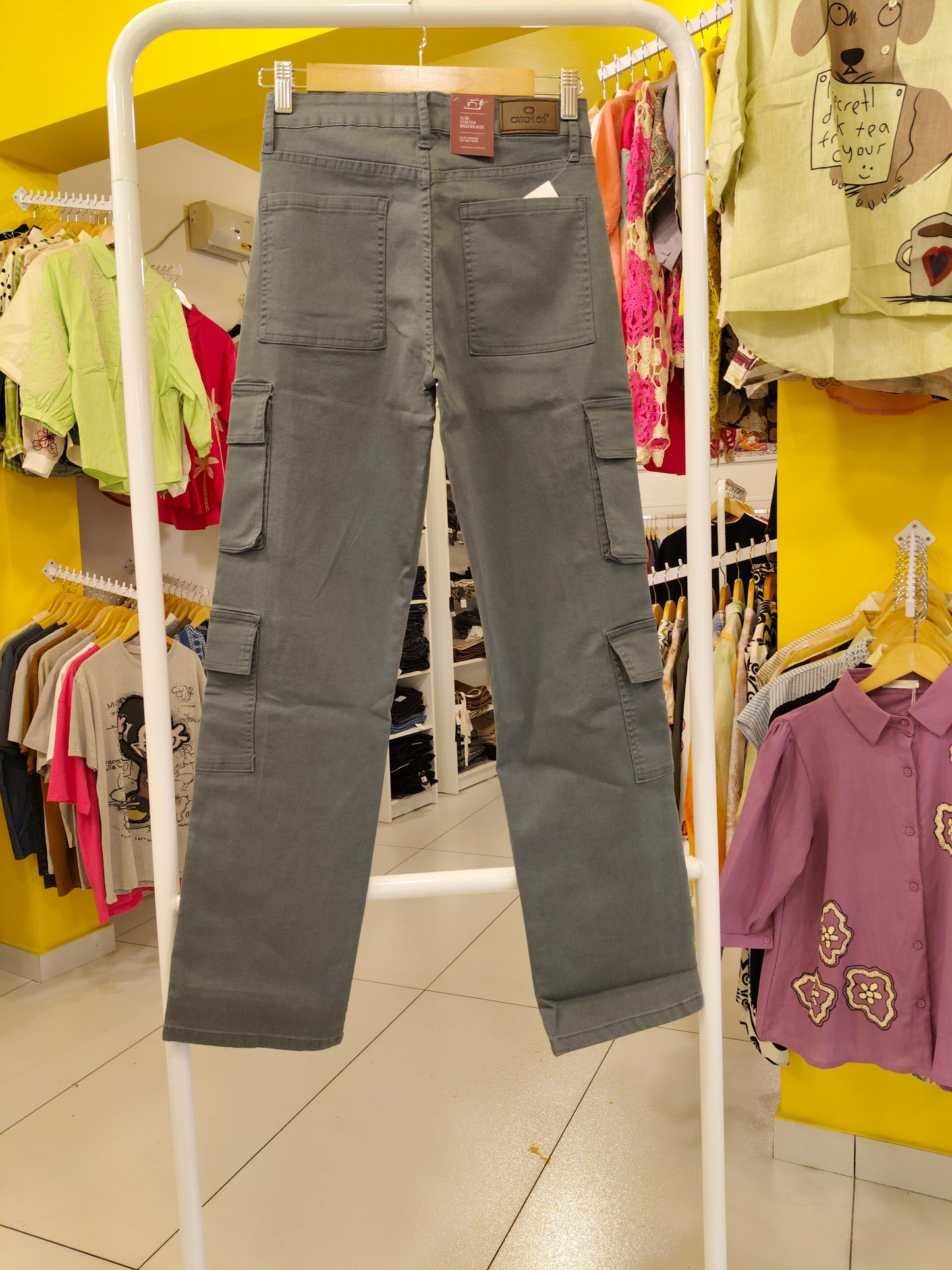 Ladies Cargo Denim Jeans (Size 34)