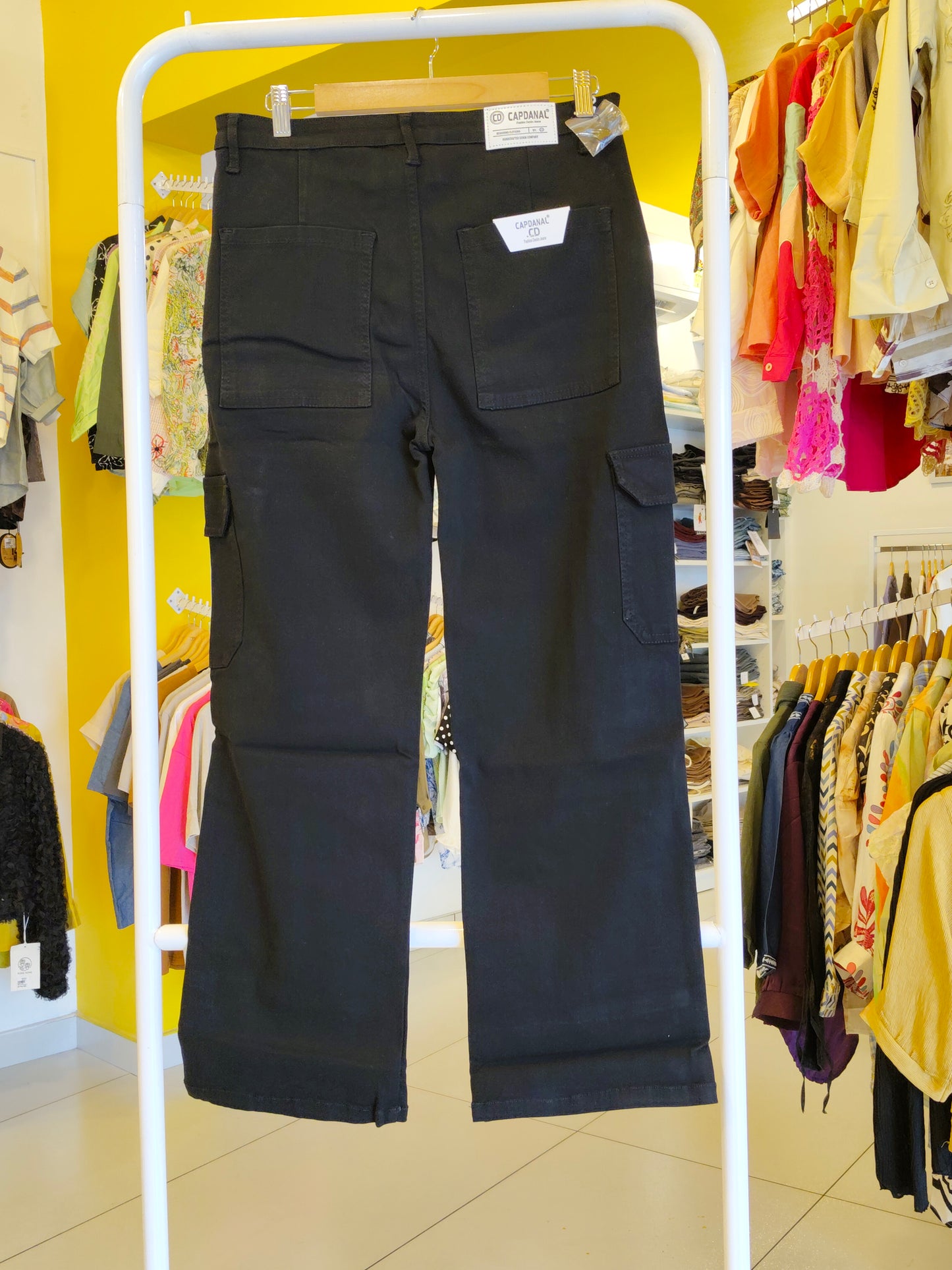 Ladies Cargo Straight Fit Denim Jeans (Size 30)
