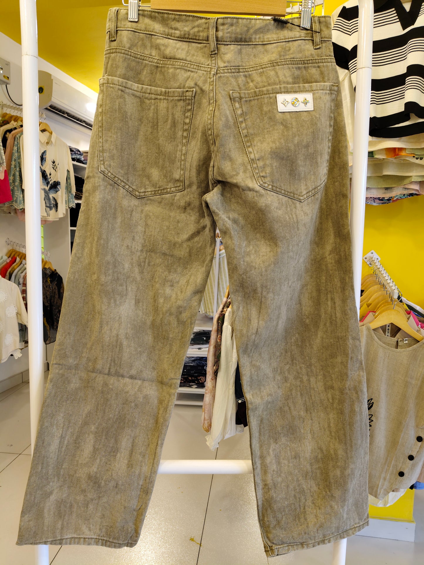 Simple Jeans For Men (Size 32)