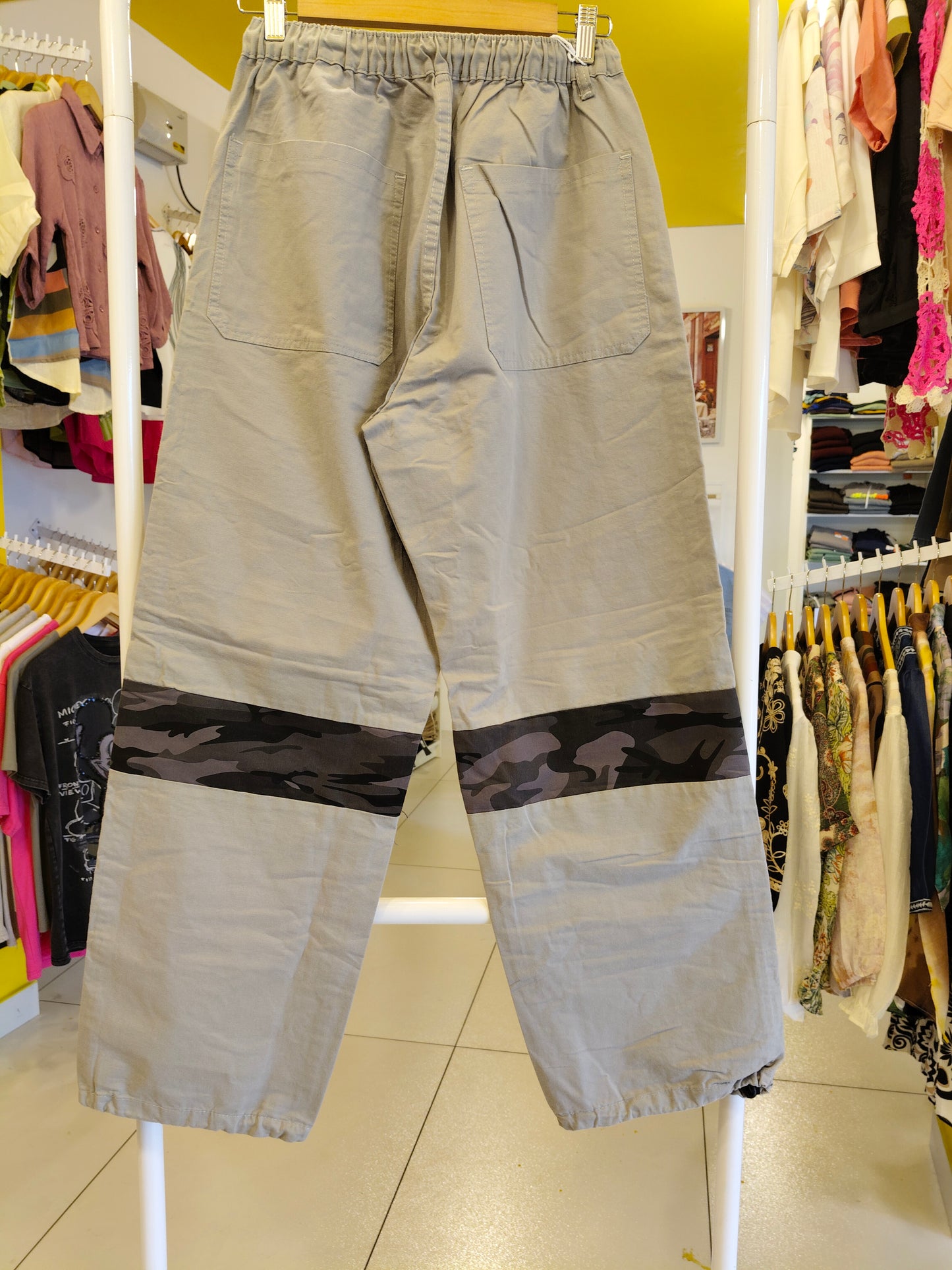 Mens Parachute Fit (Size 30)