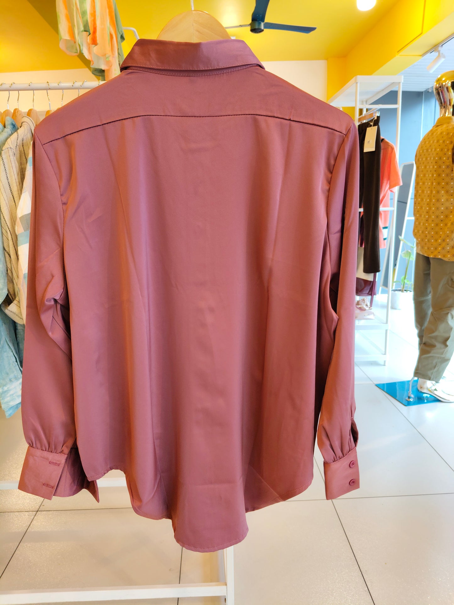 Ladies Shirt (XXL)