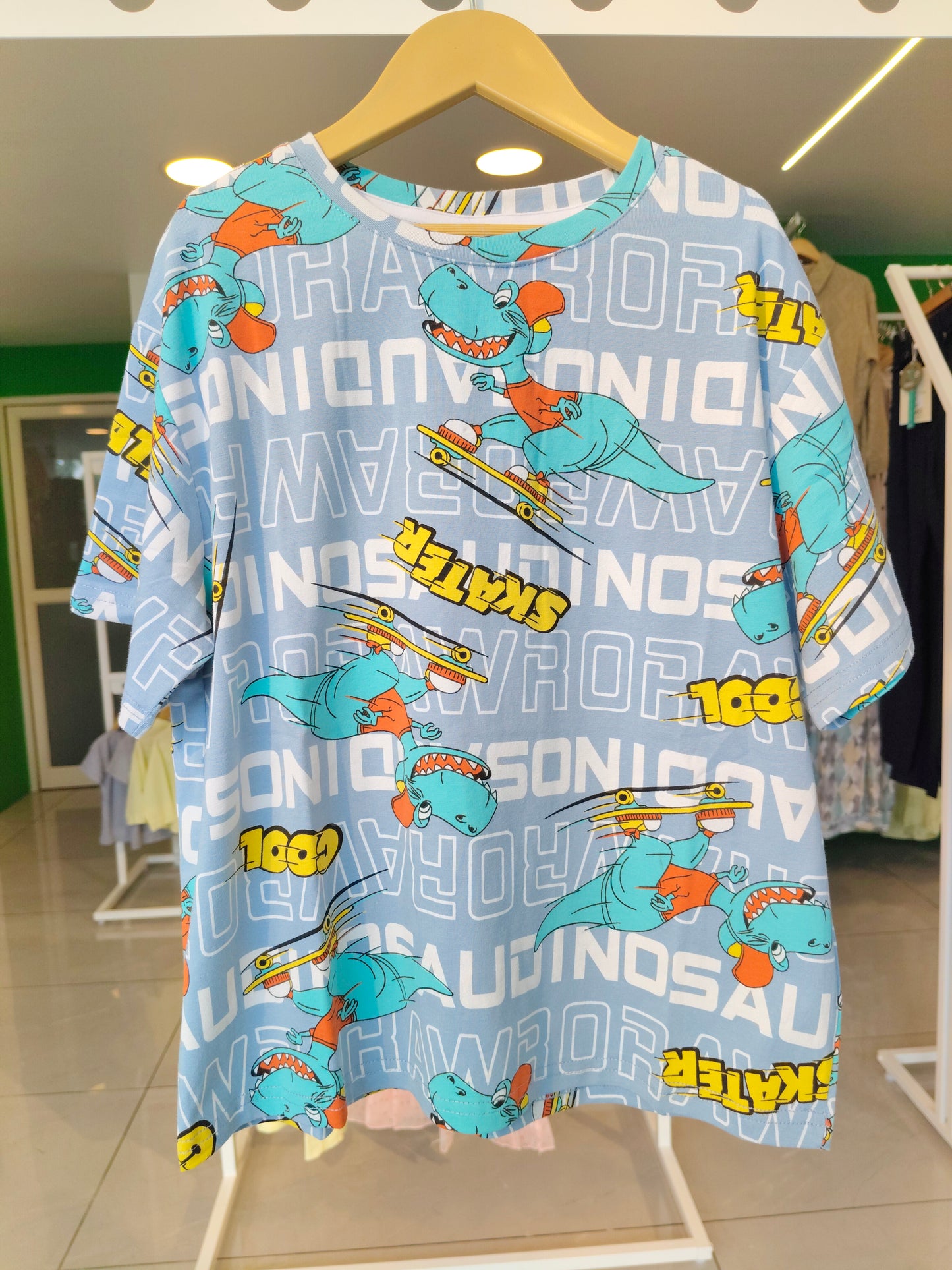 T-shirt for Kids ( Size 110)