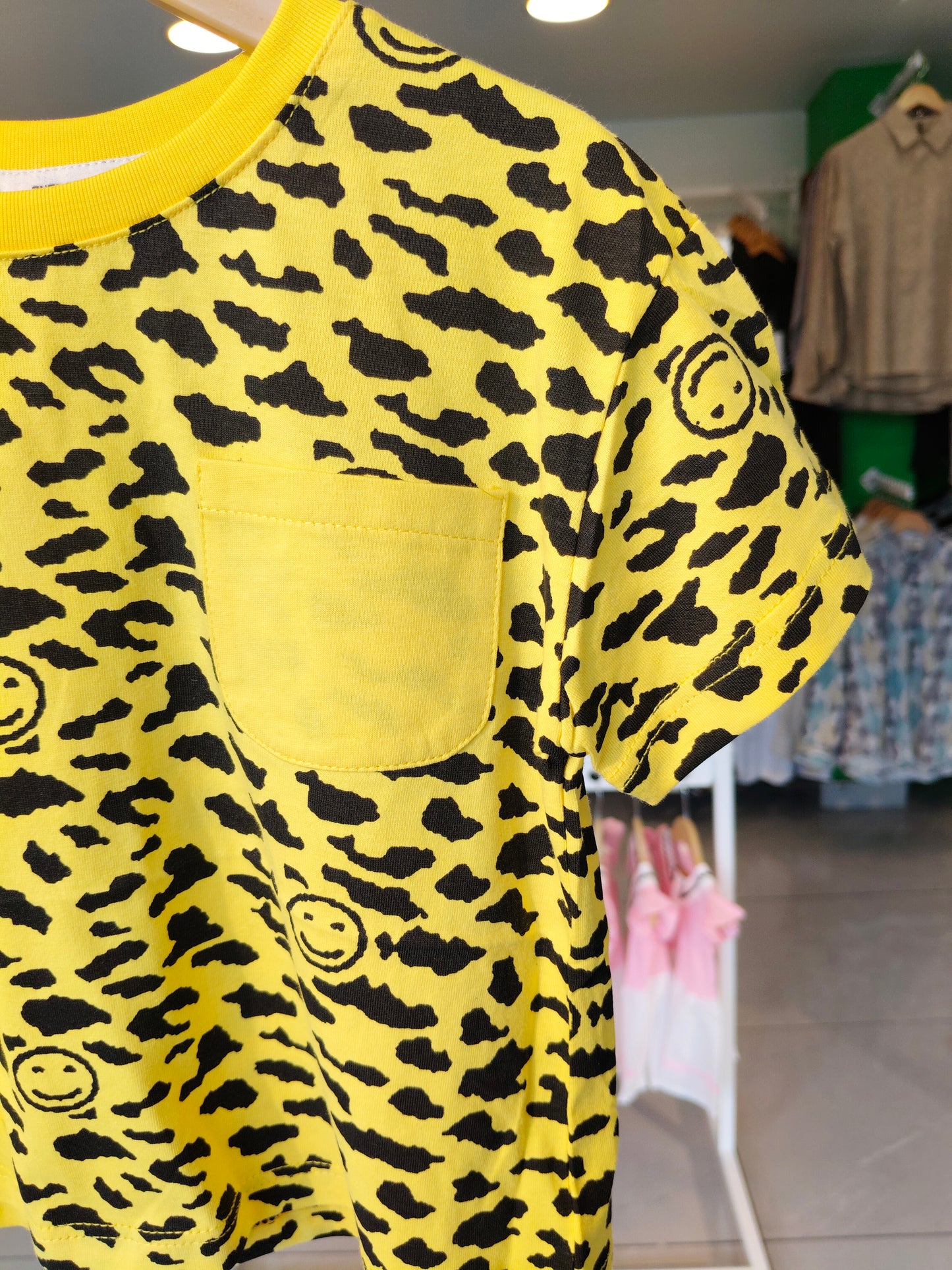 T-shirt for Kids ( Size 110)