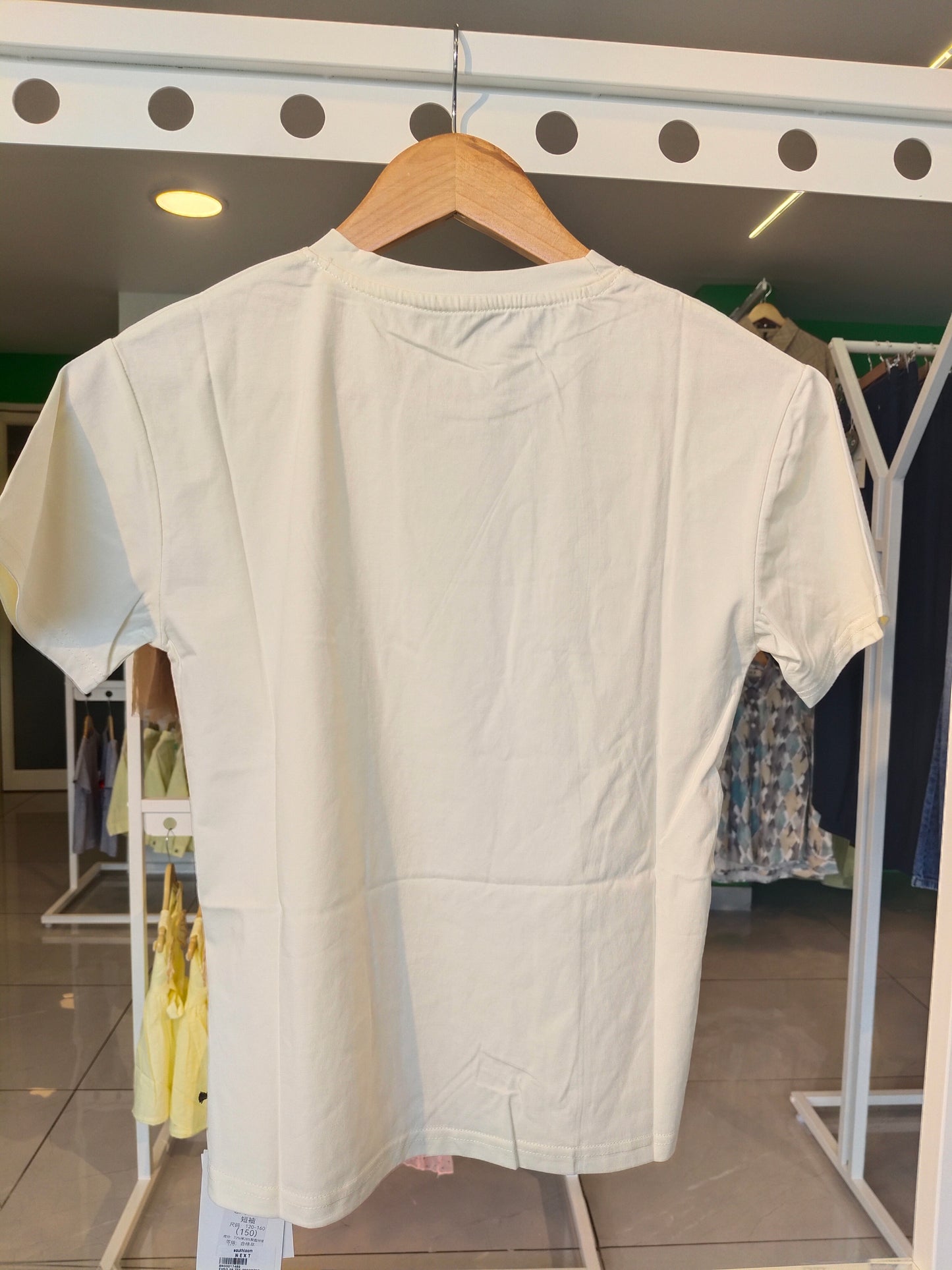 T-shirt for Kids ( Size 140)