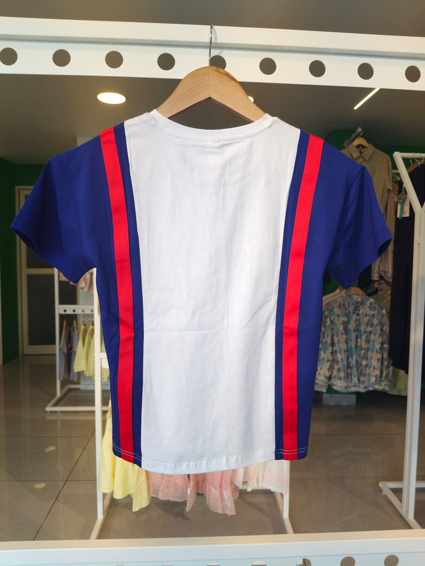 T-shirt for Kids ( Size 110)