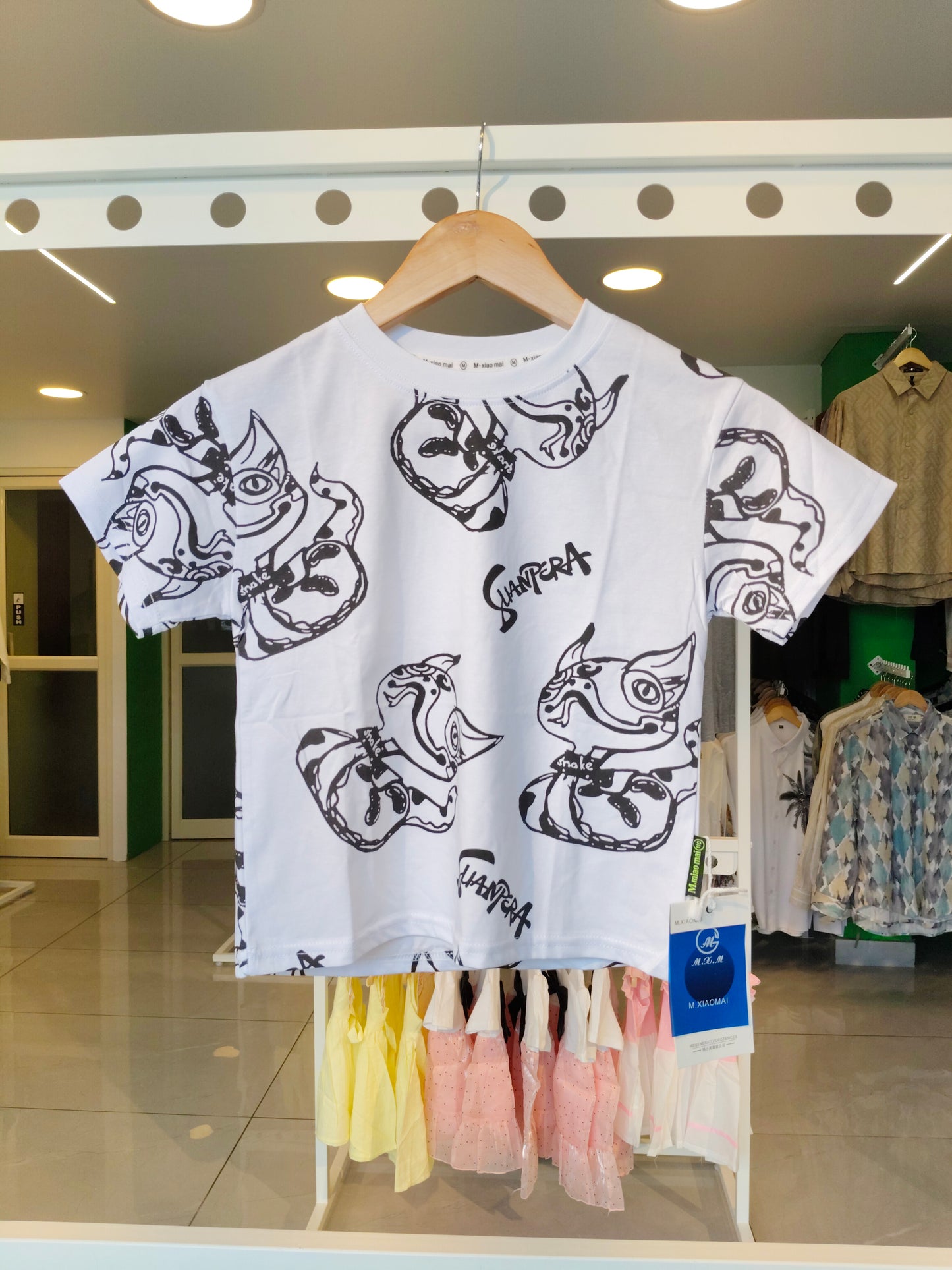 T-shirt for Kids ( Size 120)