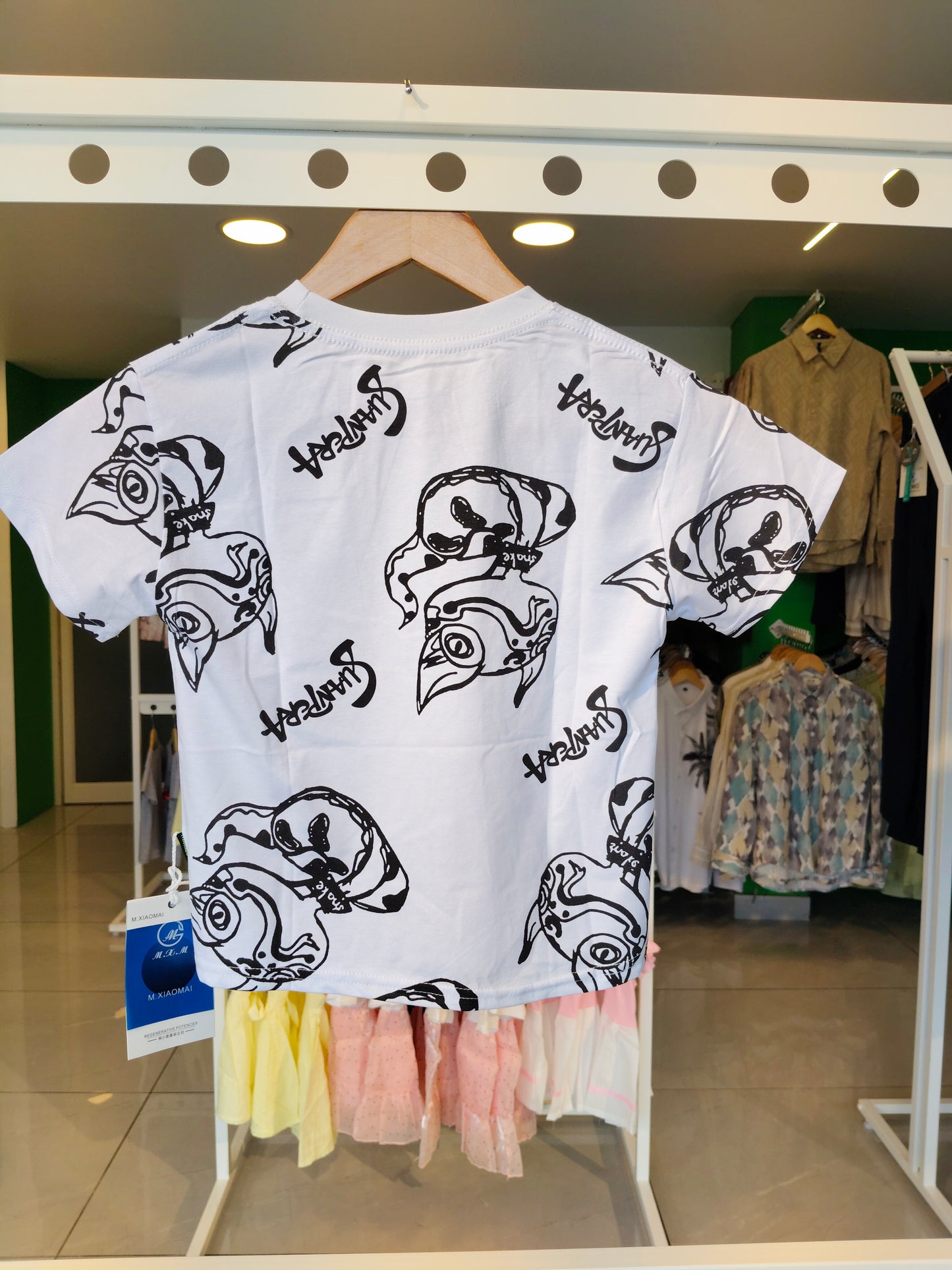 T-shirt for Kids ( Size 120)