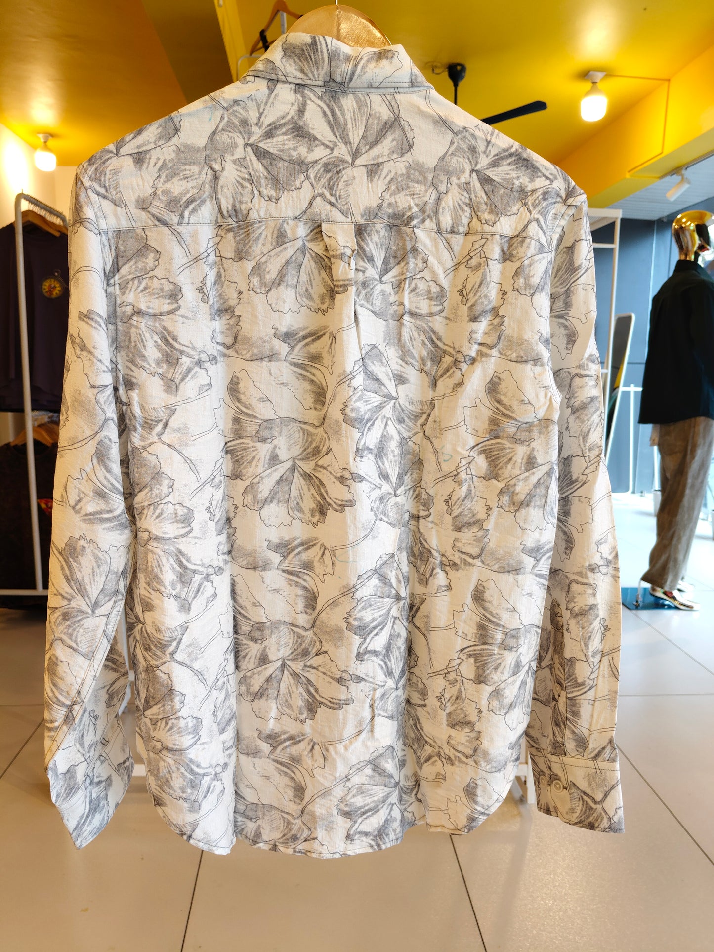 Men's Old Money Shirt ( LARGE)