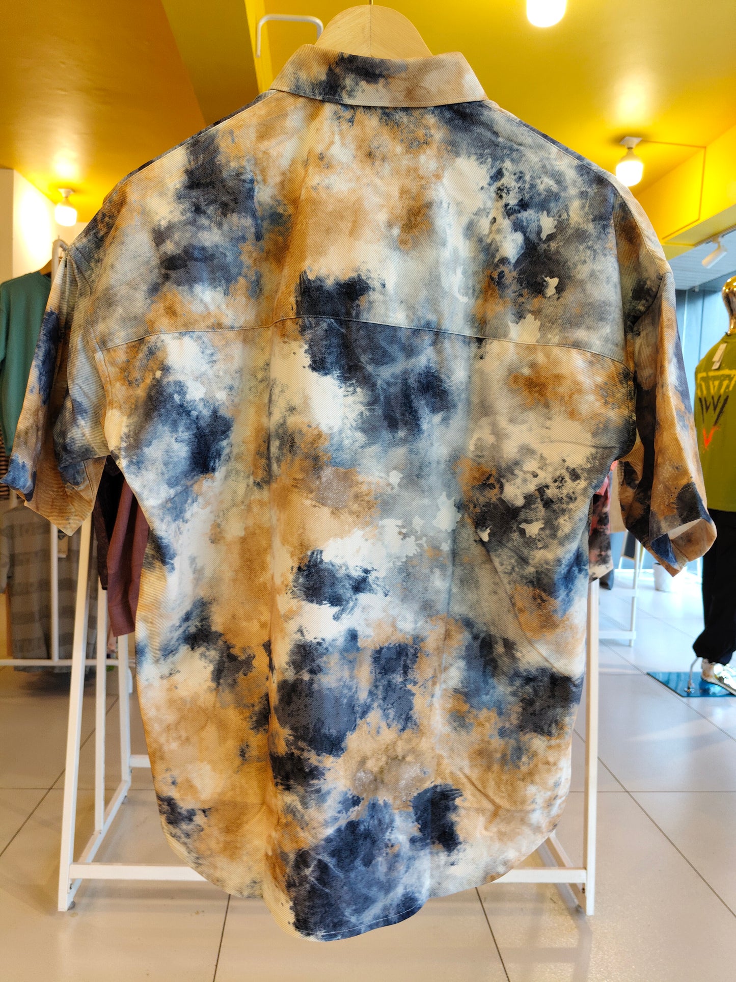 Men's Old Money Shirt (LARGE)