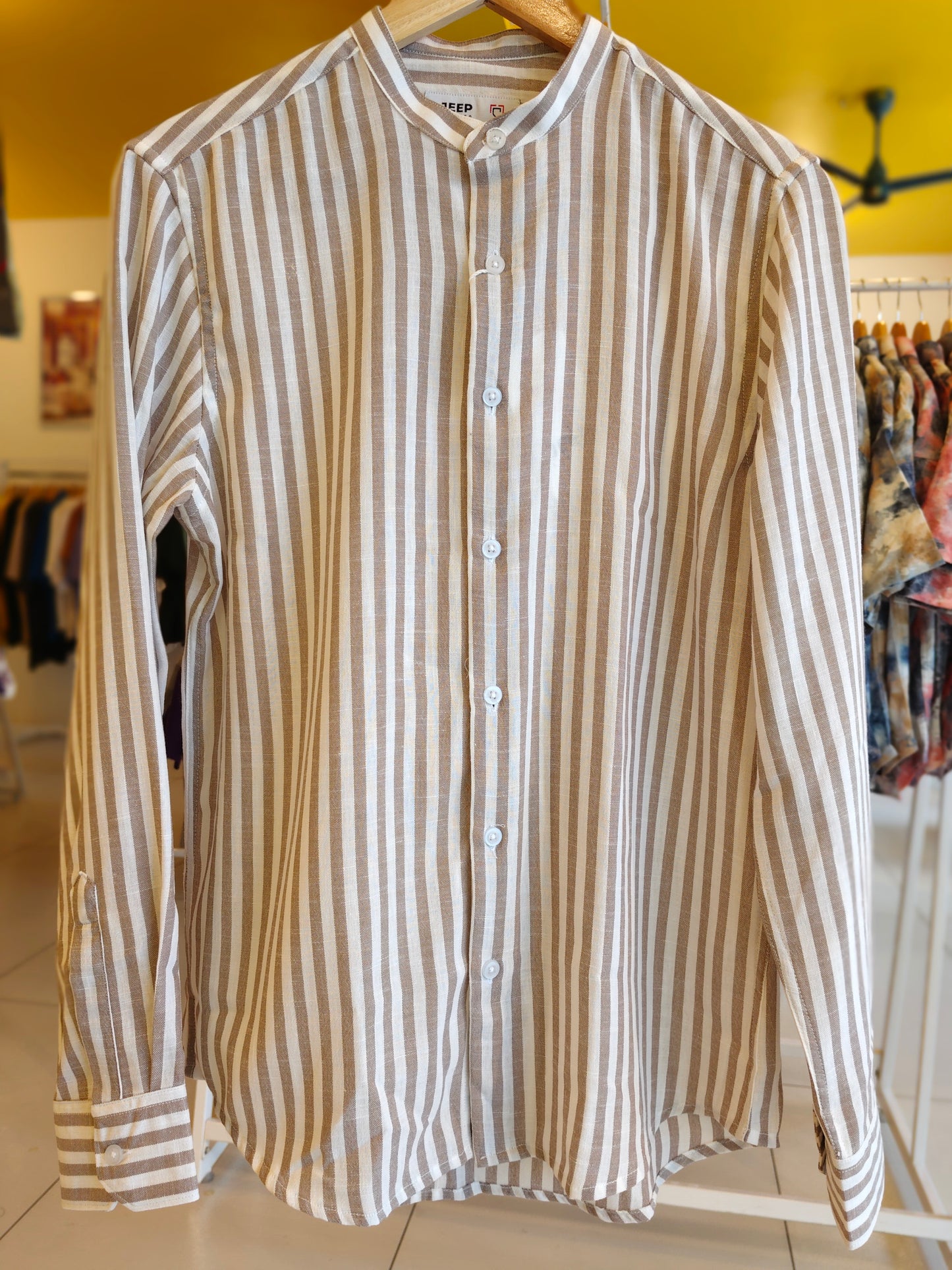 Men's Old Money Shirt (XL)