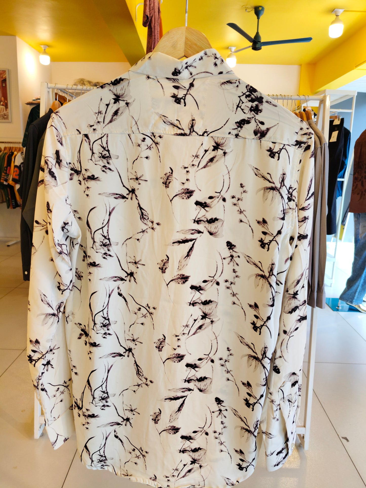 Men's Oversized Printed Shirt (MEDIUM)