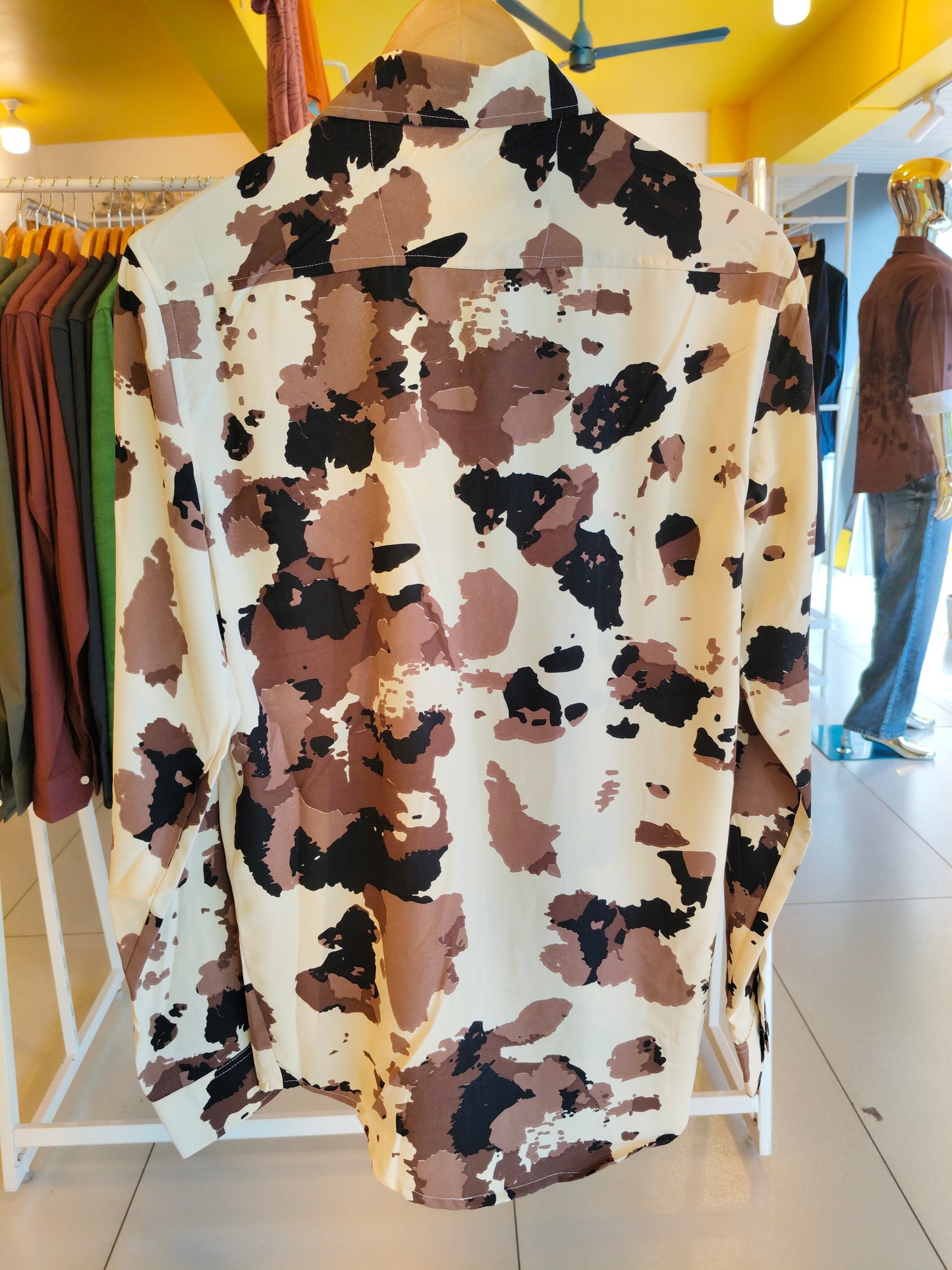 Men's Oversized Printed Shirt (MEDIUM)