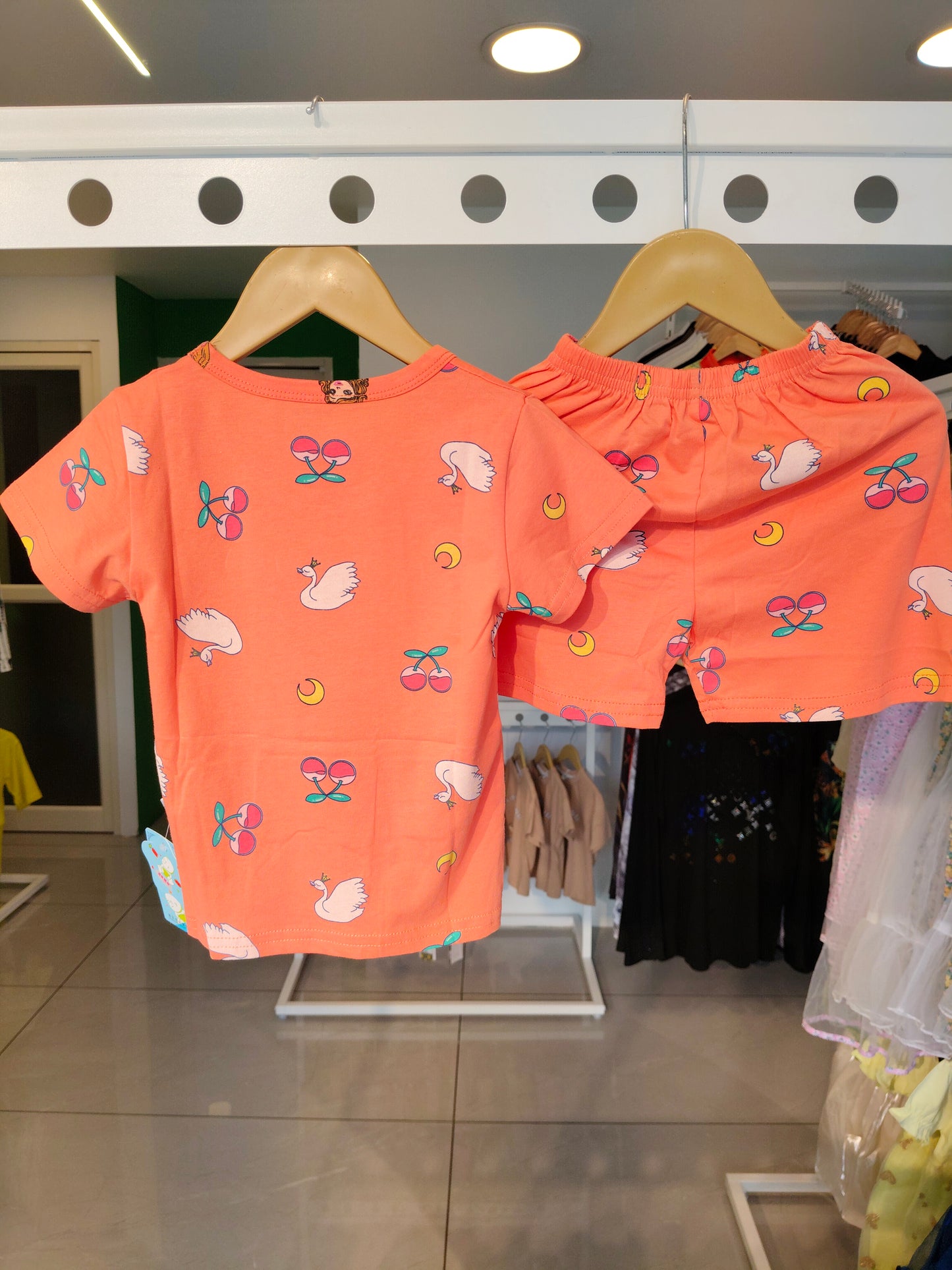 Imported T shirt and Pajama Set For Kids ( SIZE - 60 / 100 )