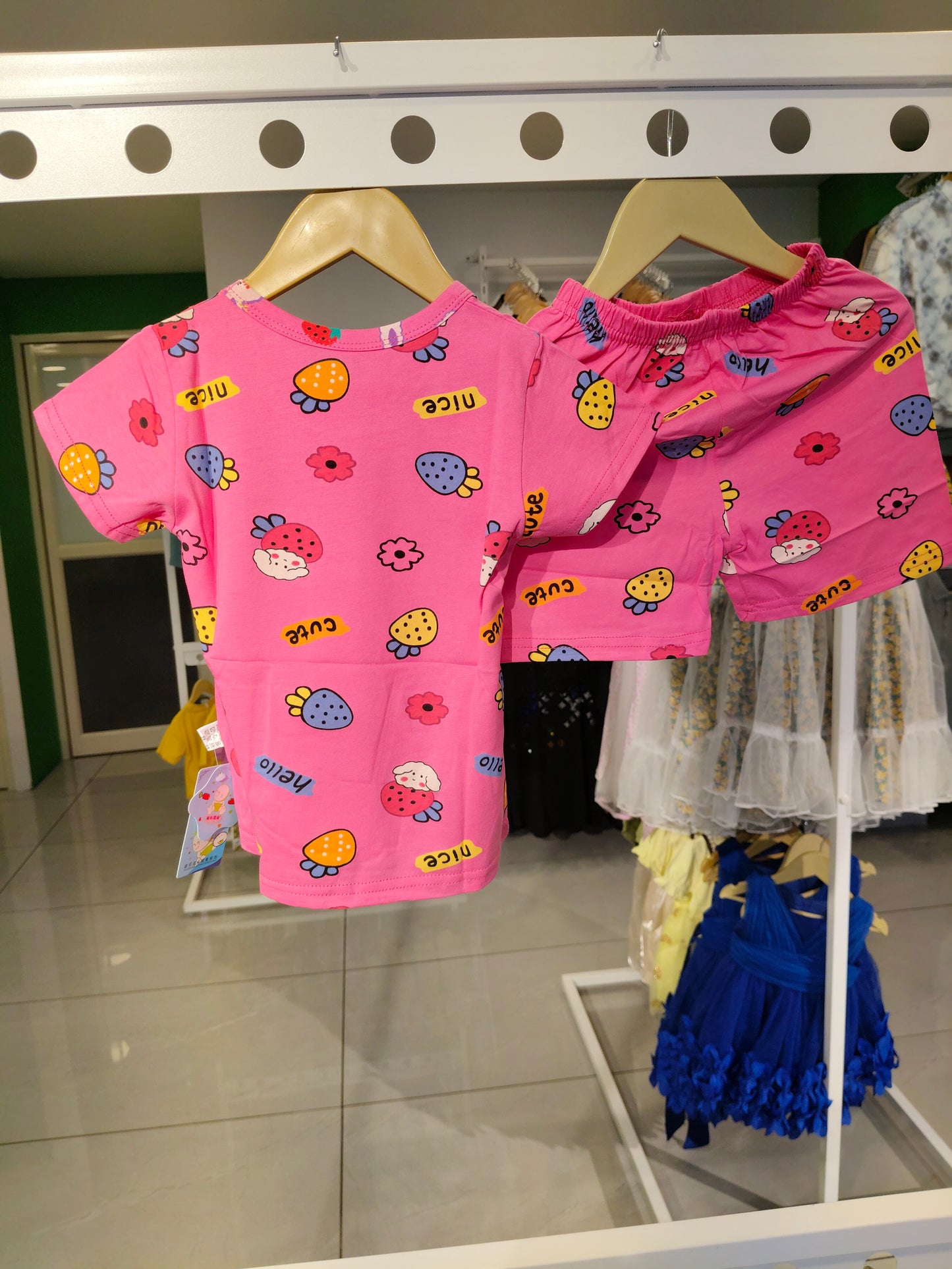 Imported T shirt and Pajama Set For Kids ( SIZE - 65 / 110 )