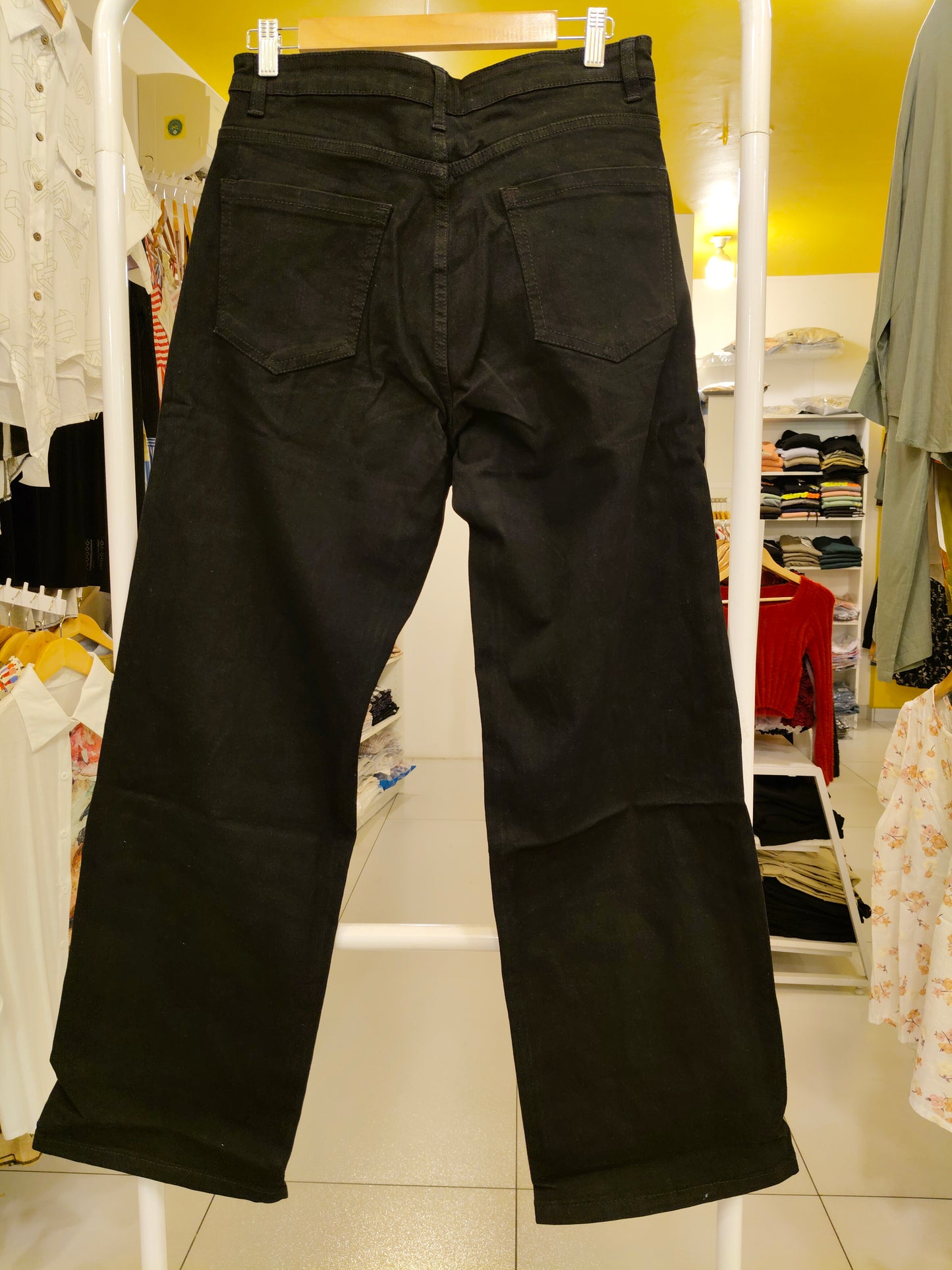 Ripped Wed-Leg Denim Jeans for Women (MEDIUM)