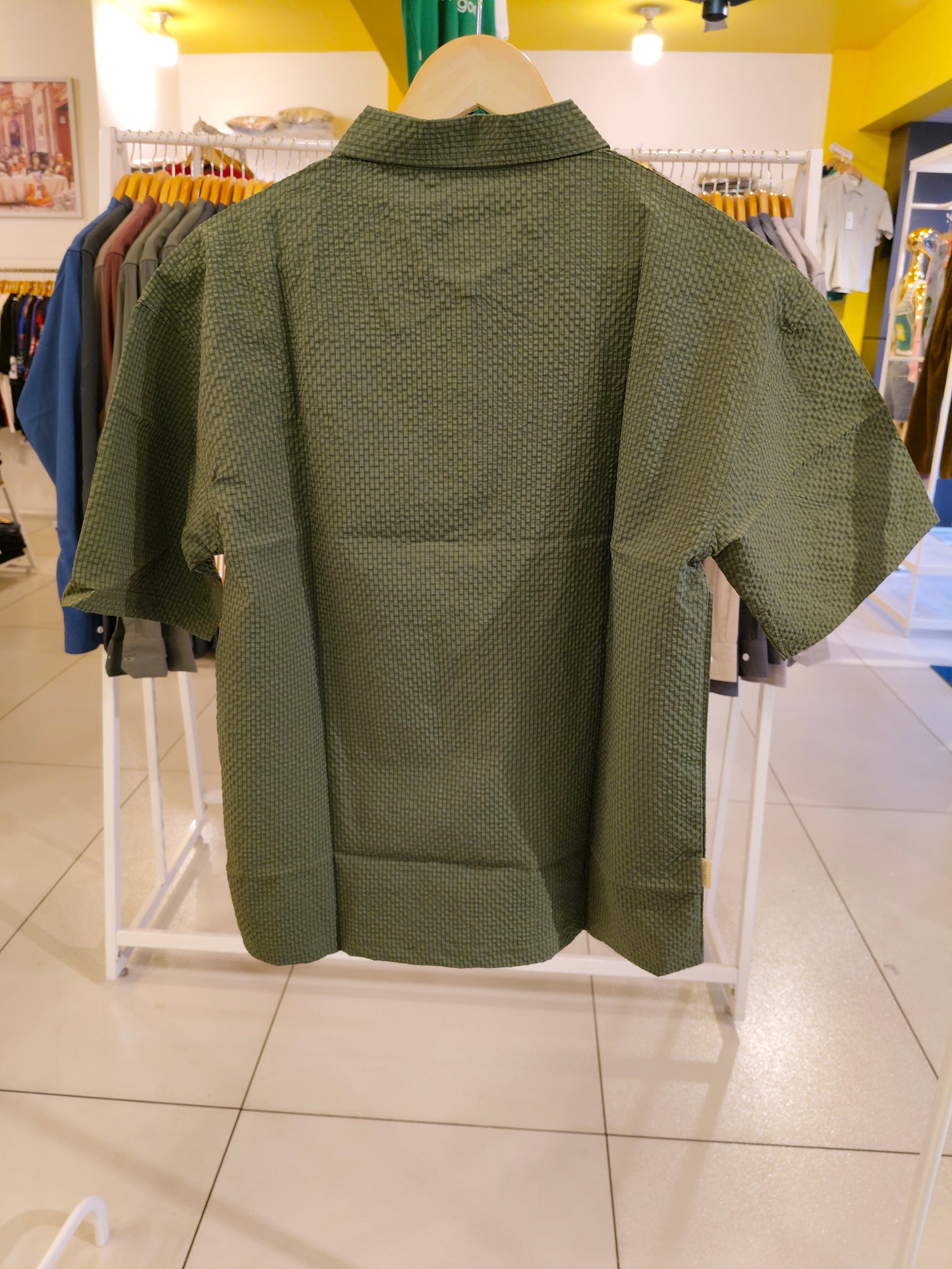 ZIP-UP QUARTER T SHIRT ( MEDIUM )