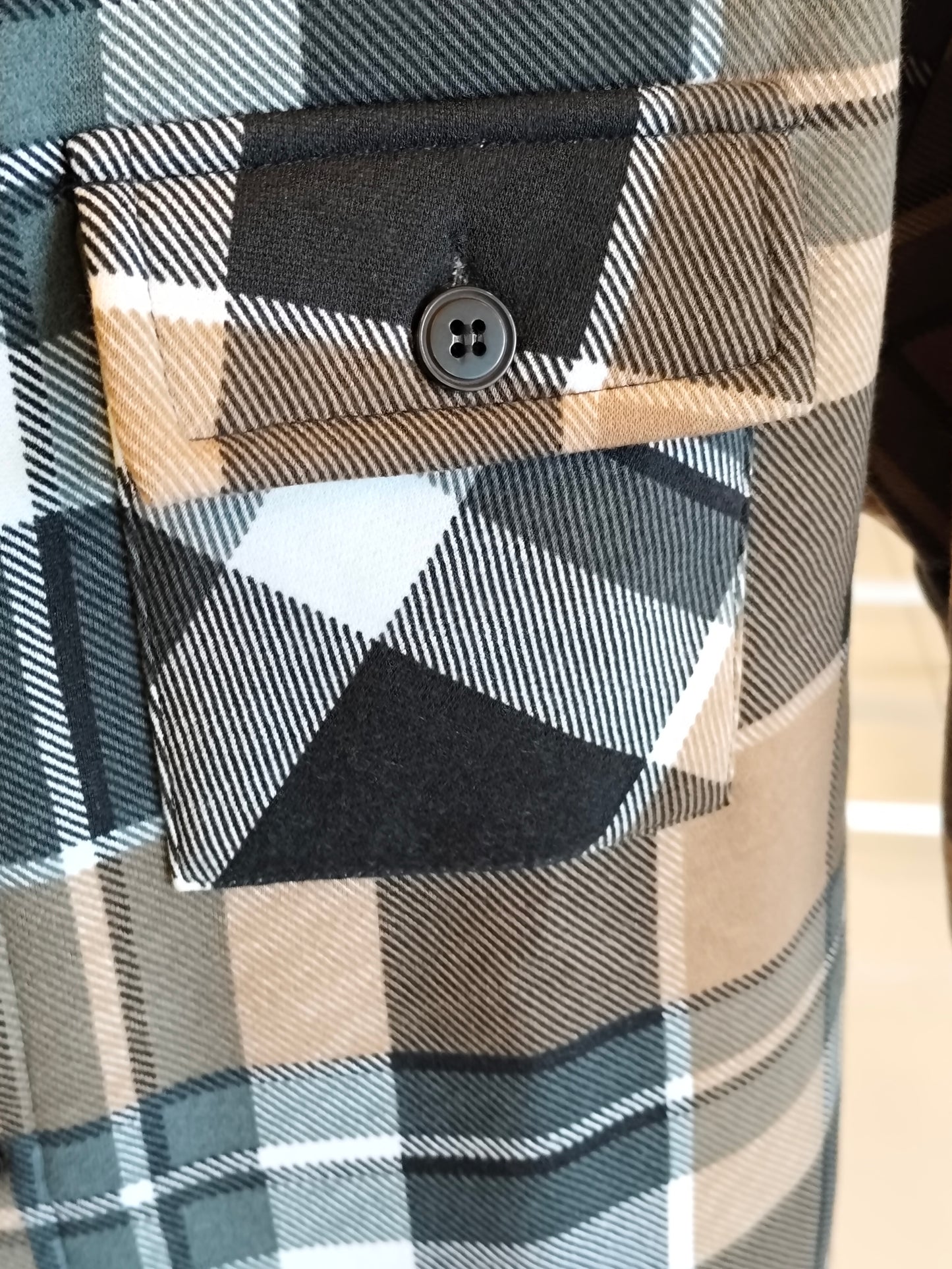 NEXT Over Shirt (Large)