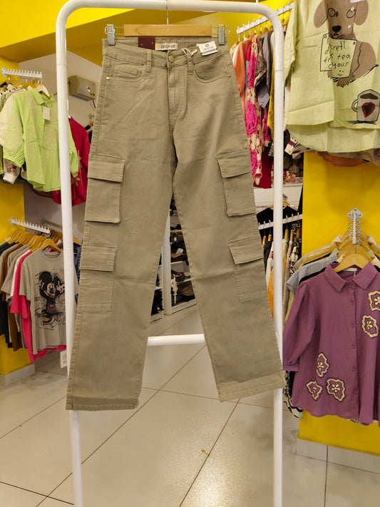 Ladies Cargo  Denim Jeans  (Size 34)