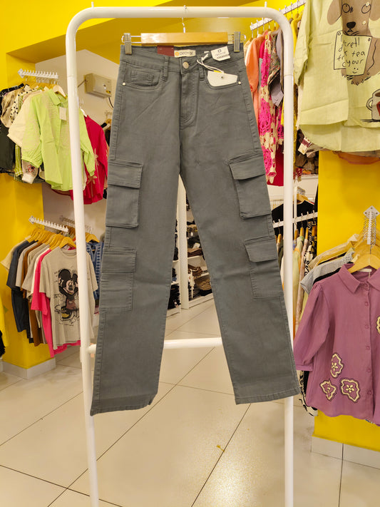 Ladies Cargo  Denim Jeans  (Size 32)