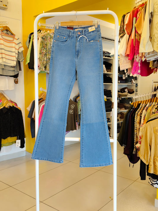 Ladies Wide Leg Bell Bottom Denim Jeans For Women (Size 32)