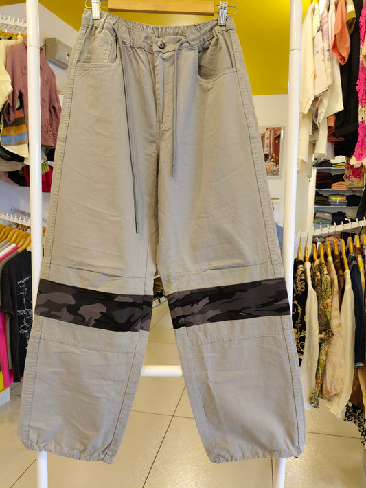 Mens Parachute Fit  (Size 28)