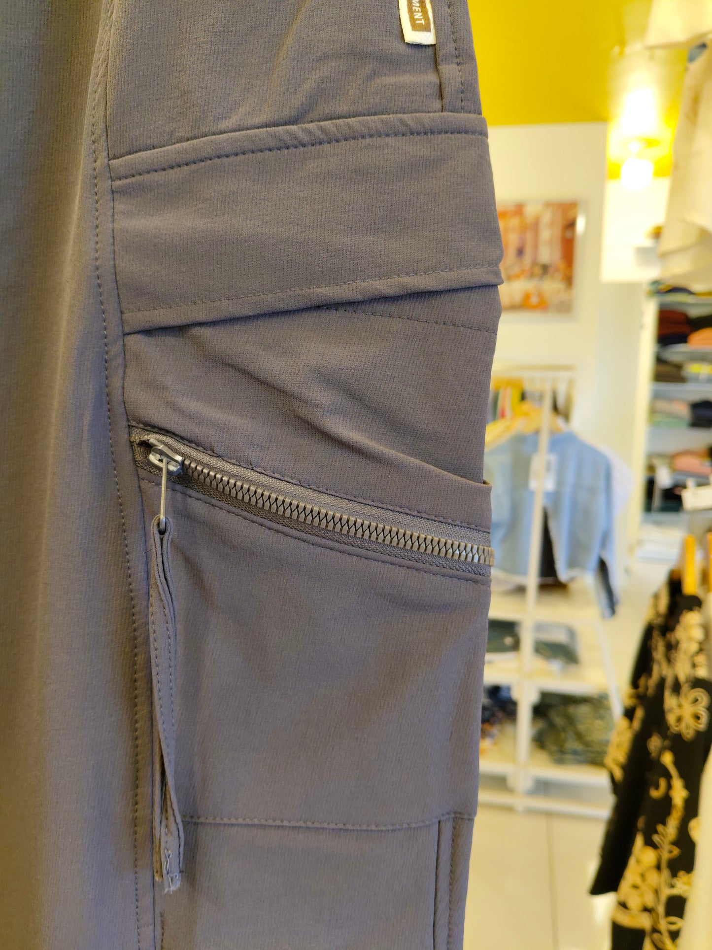 Mens  Cargo Pants  (Size 30)
