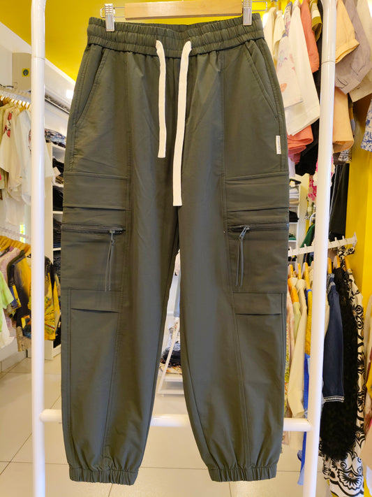 Mens  Cargo Pants  (Size 30)
