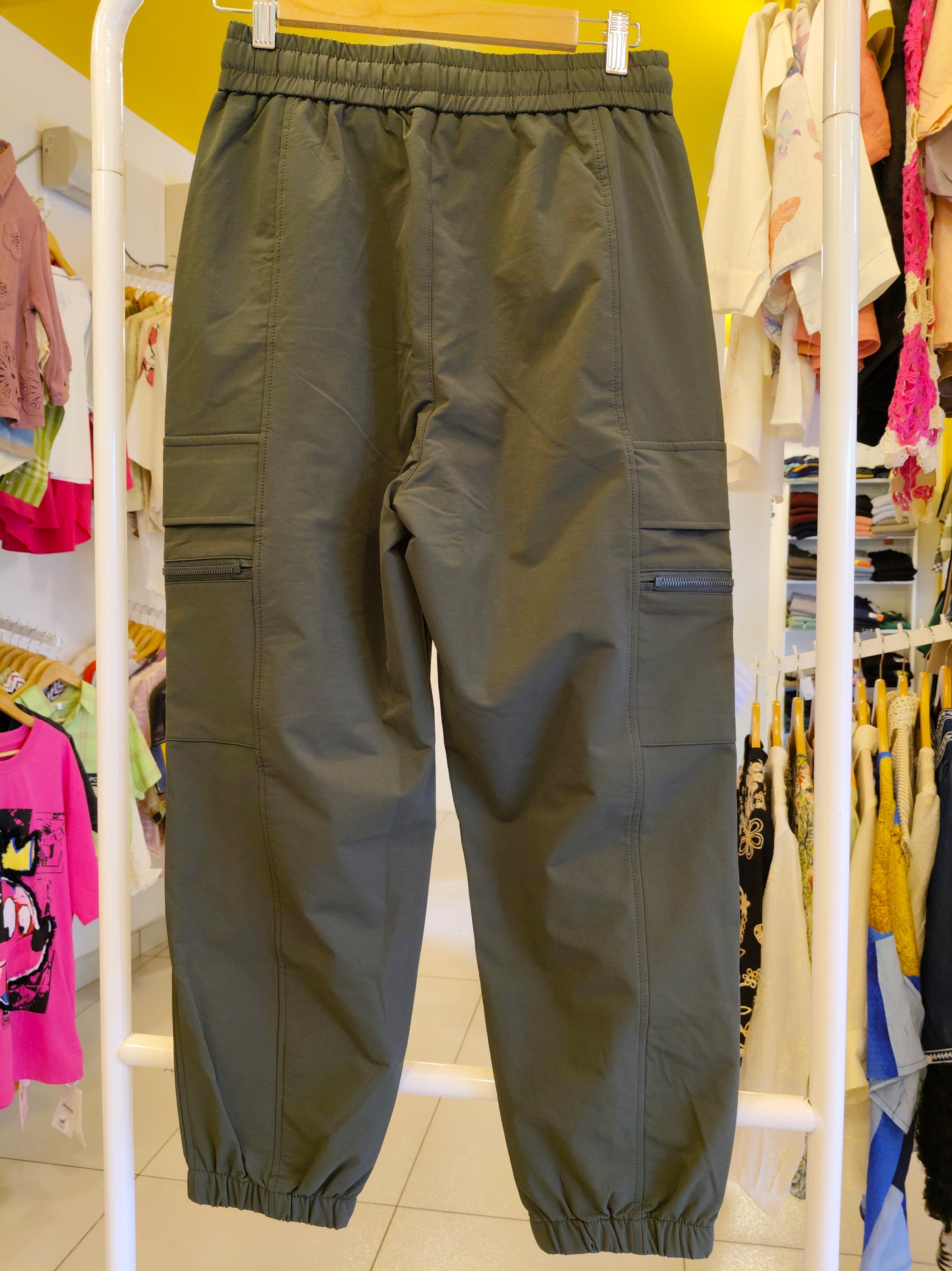 Mens  Cargo Pants  (Size 30)