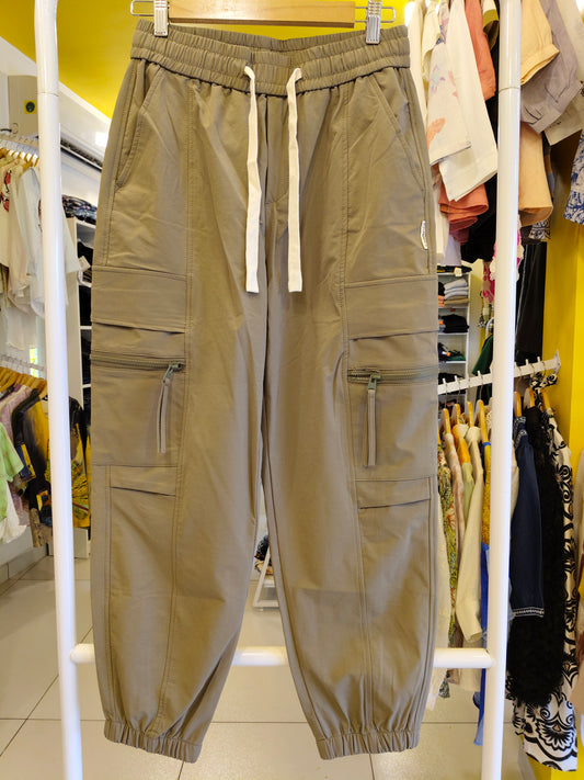 Mens  Cargo Pants  (Size 32)