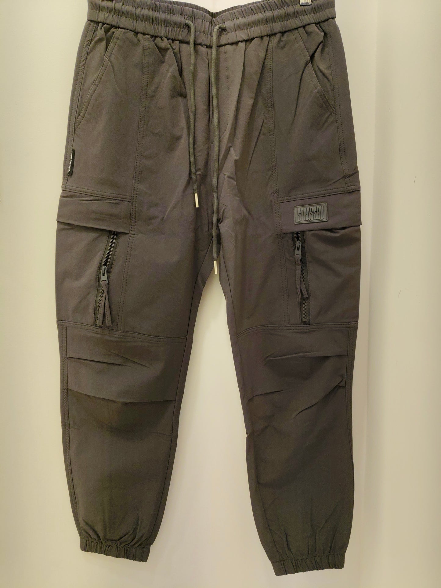 Mens  Cargo Pants  (Size 32)