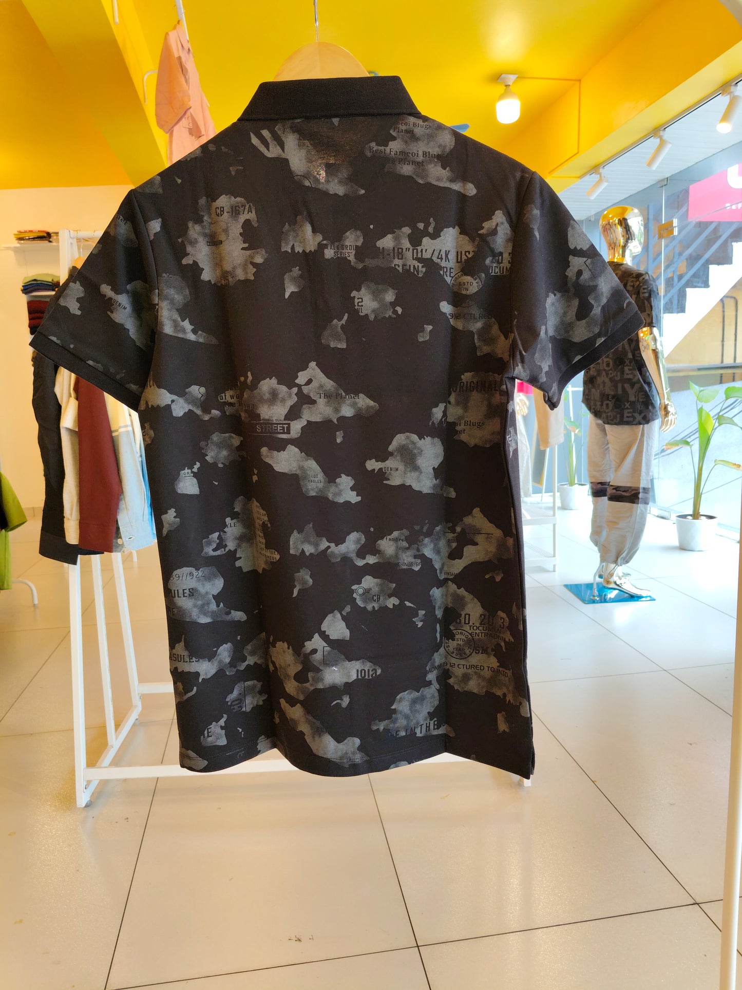 Polo T-Shirt For Men  (LARGE)