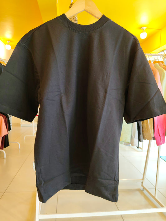 Oversized T-Shirts  (MEDIUM)