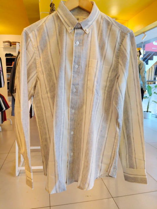 Old Money Shirt (MEDIUM)