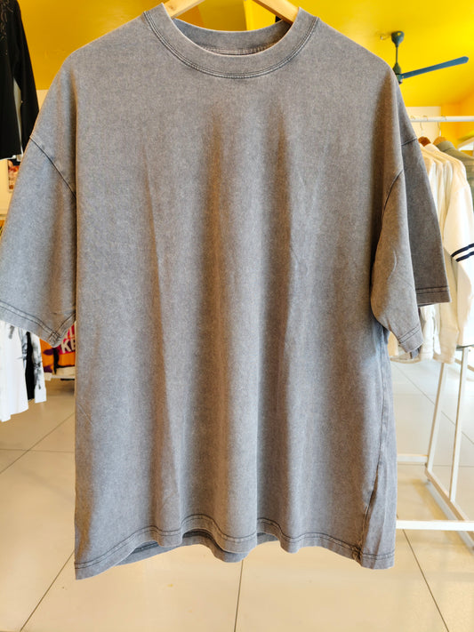 Oversized  Plain TShirt  ( SMALL)