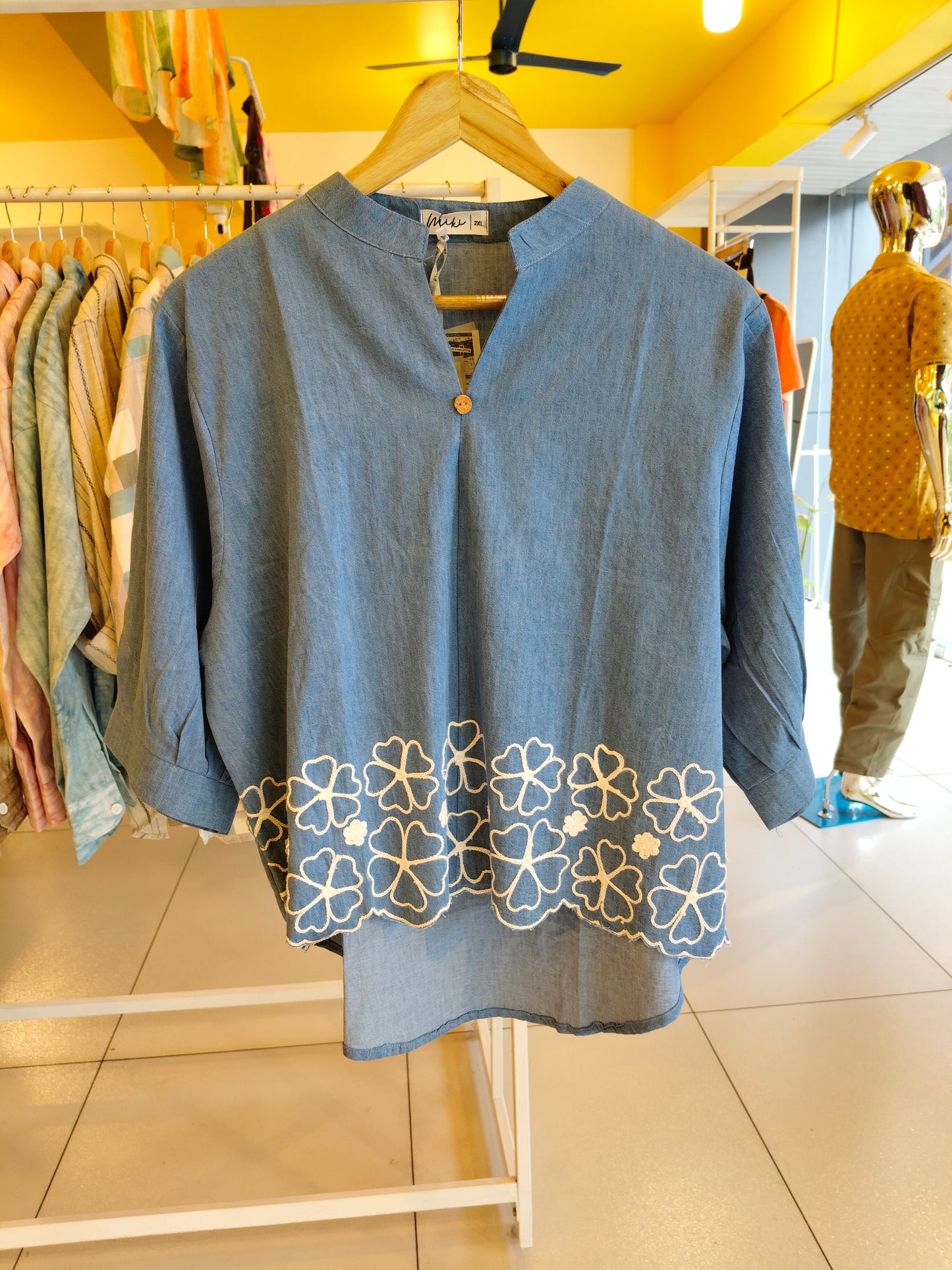 Ladies Top (XXL)