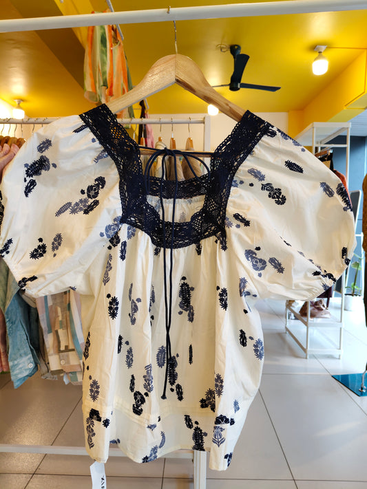 Ladies Top (Free size)