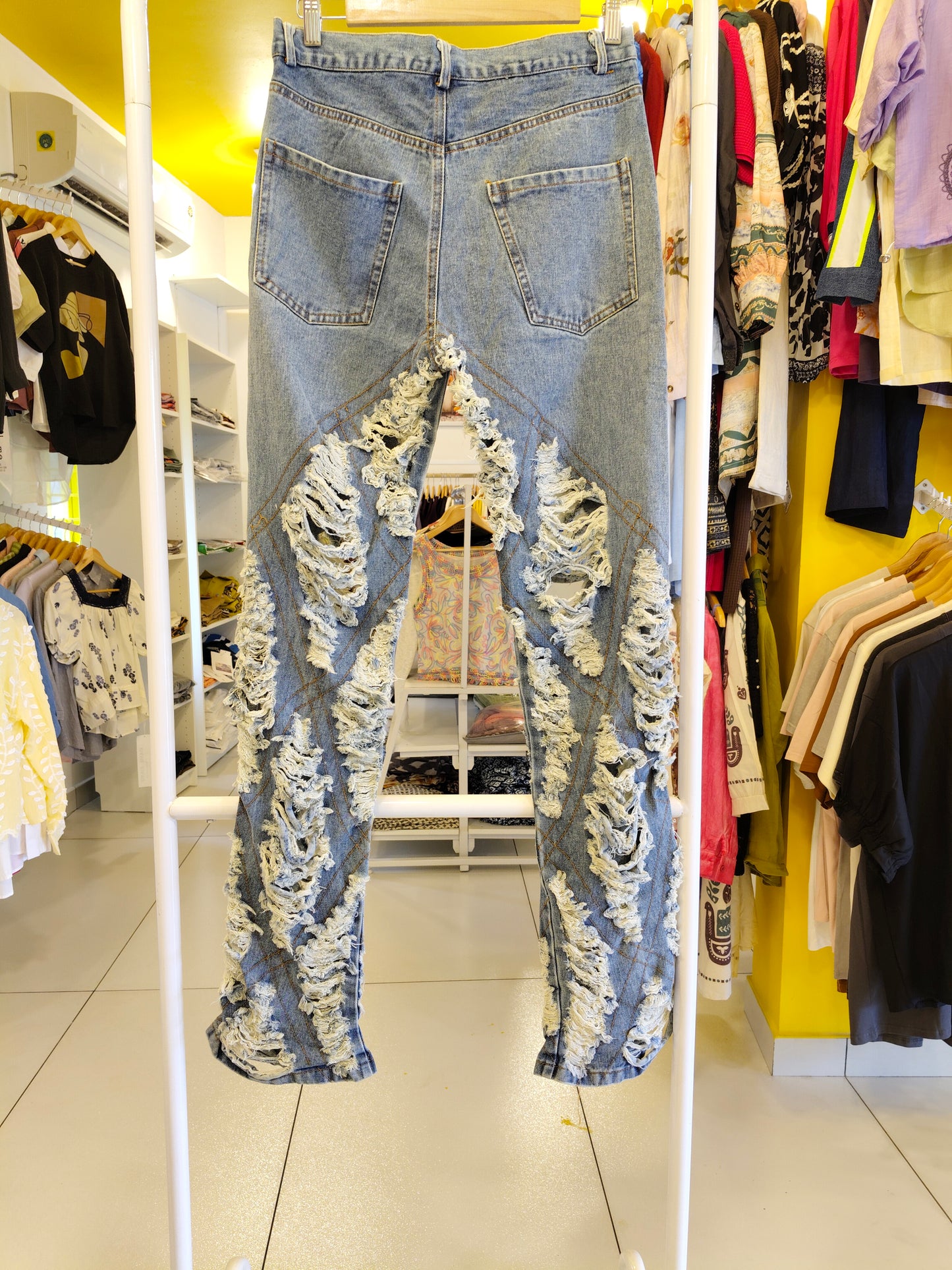 Ripped Denim Jeans for Women  ( LARGE)