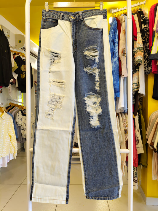 Ripped Denim Jeans for Women (MEDIUM)
