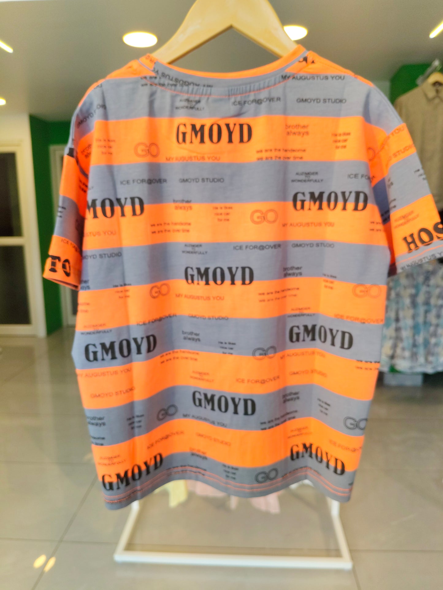 T-shirt for Kids ( Size 130)