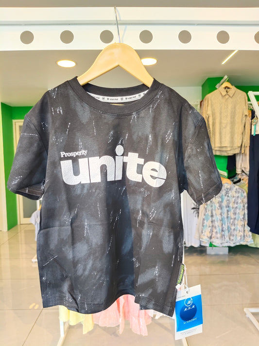 T-shirt for Kids ( Size 110)