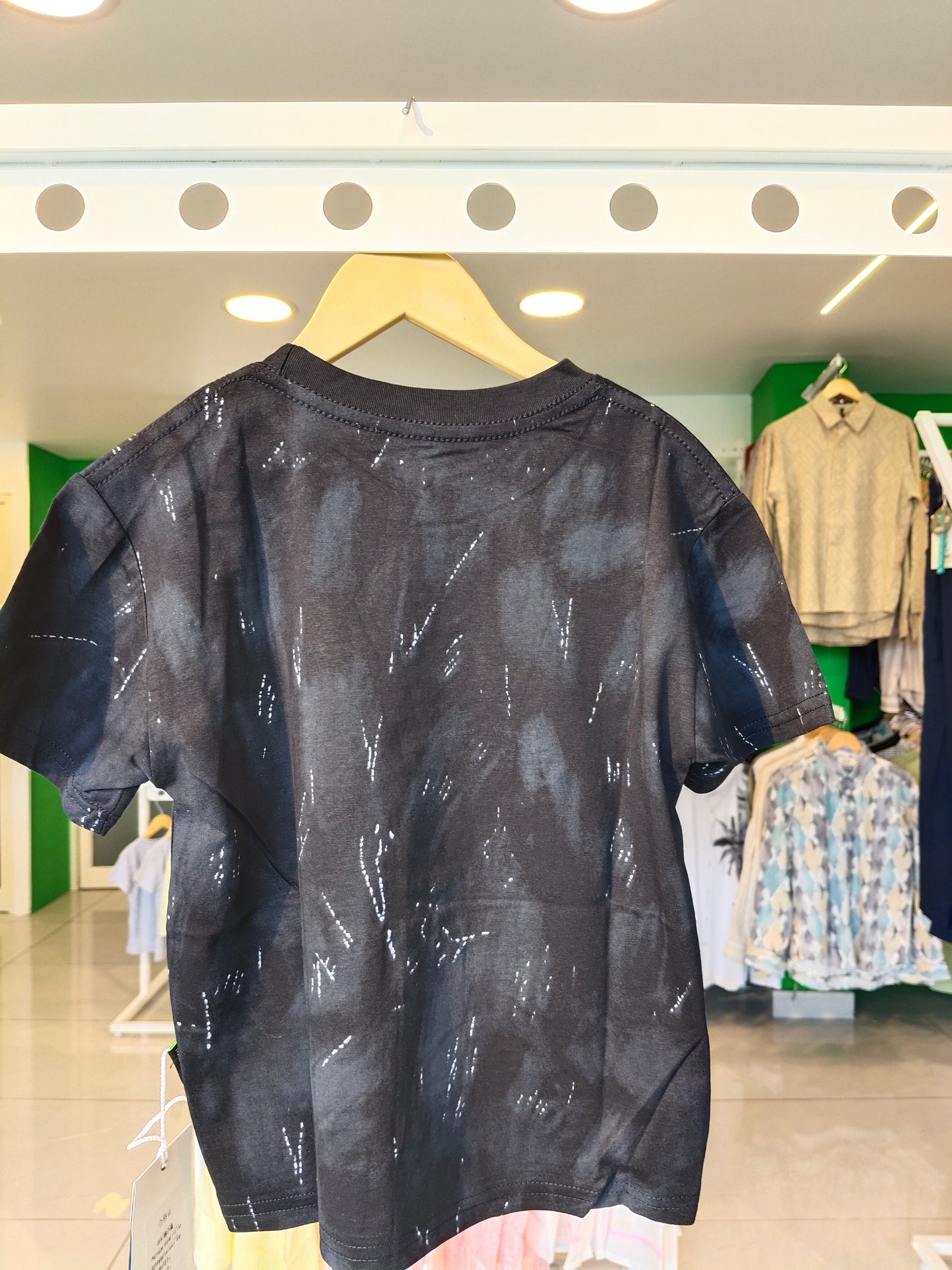 T-shirt for Kids ( Size 110)