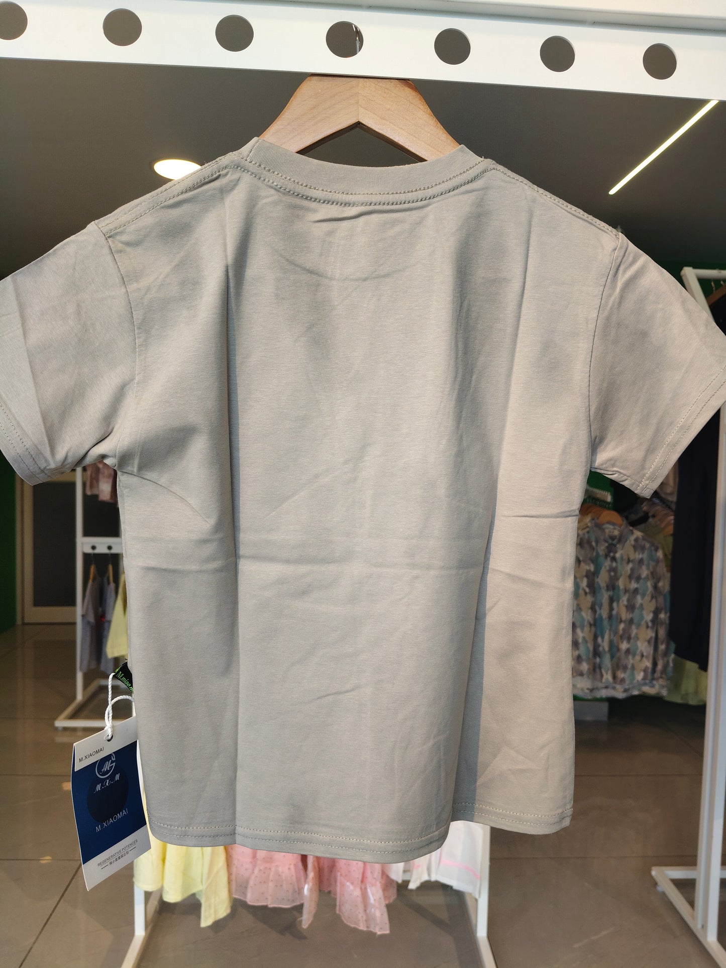 T-shirt for Kids ( Size 110)