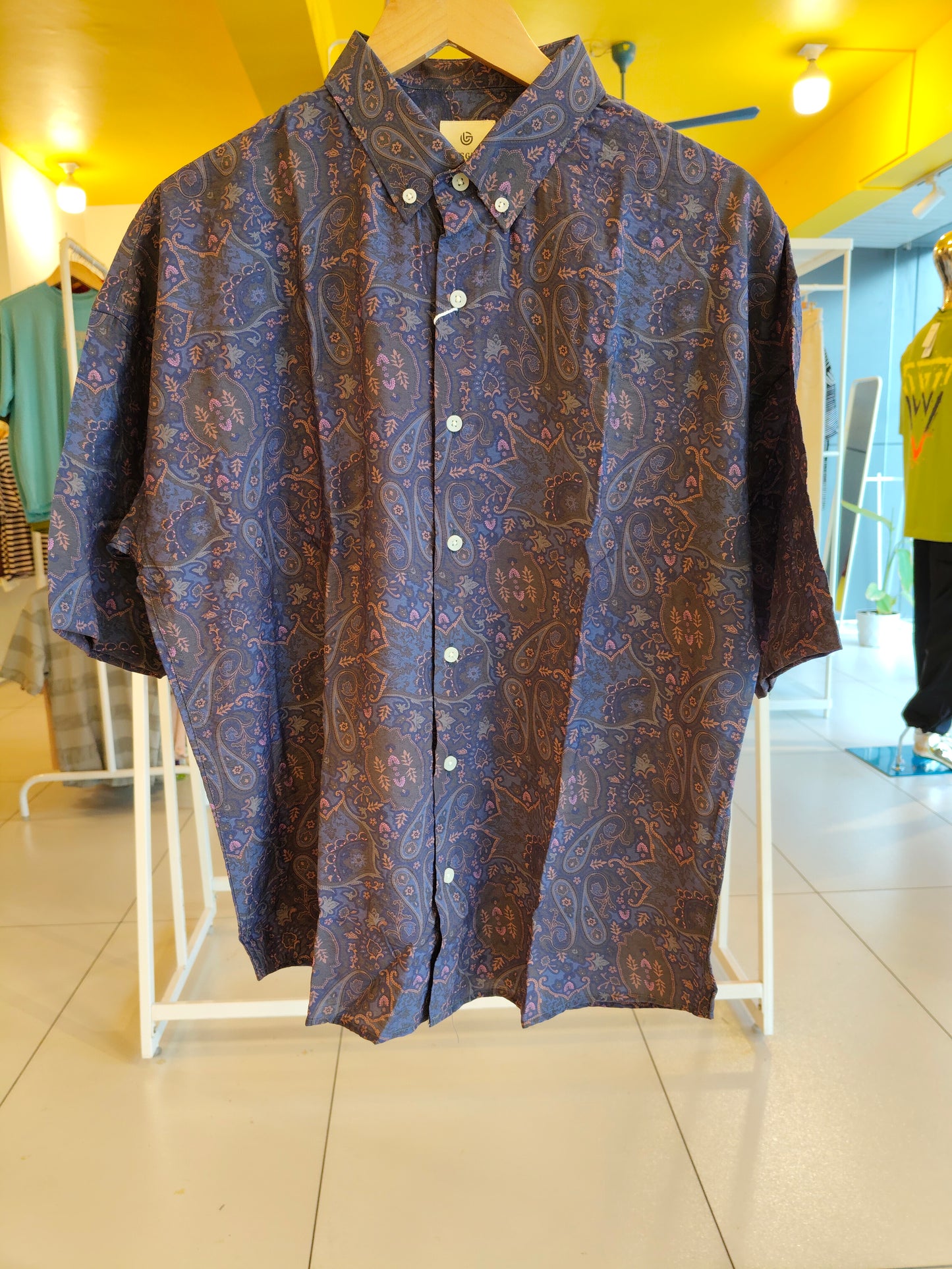 Men's Old Money Shirt (SMALL)