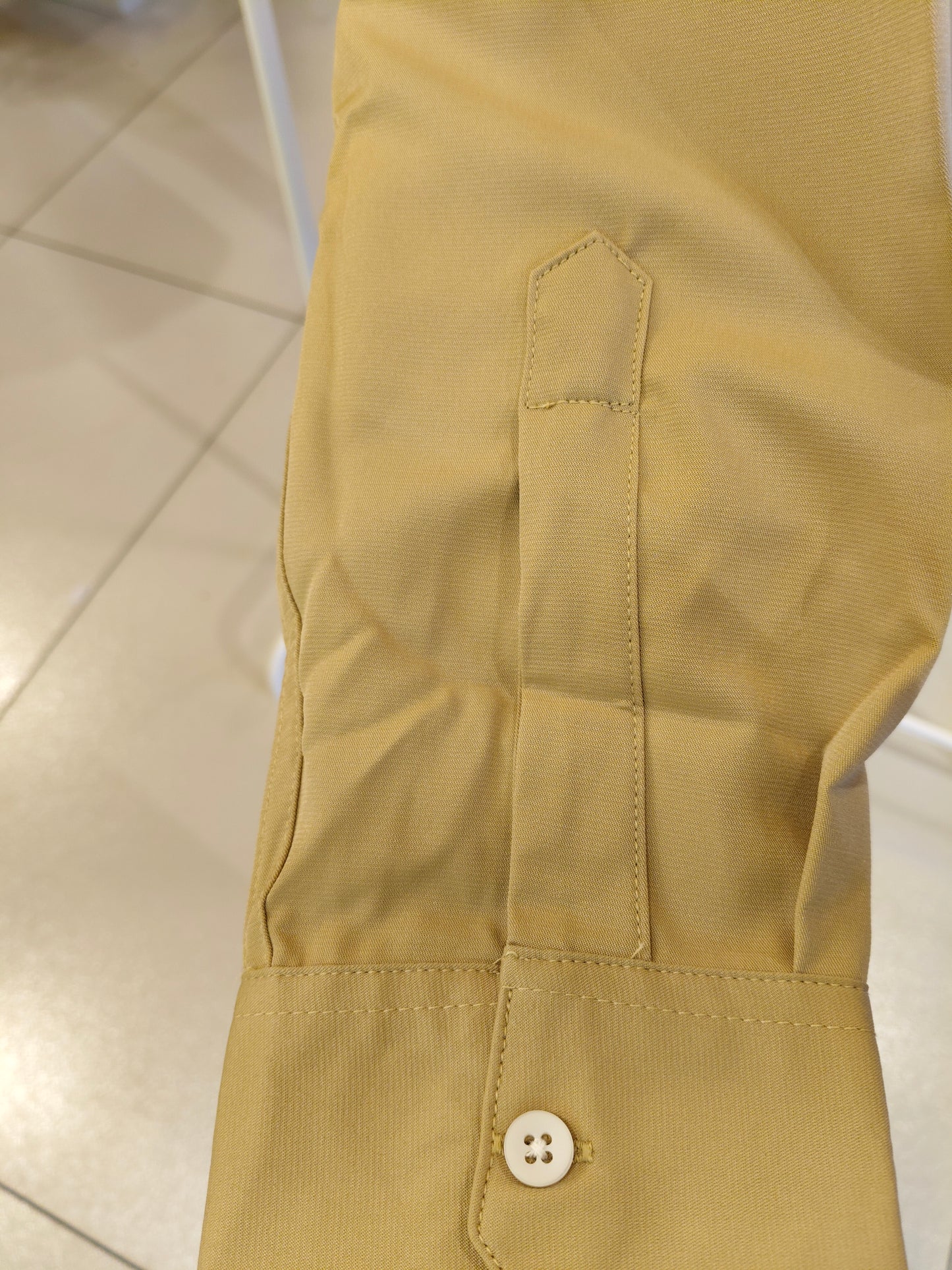Men's Old Money Shirt (MEDIUM)