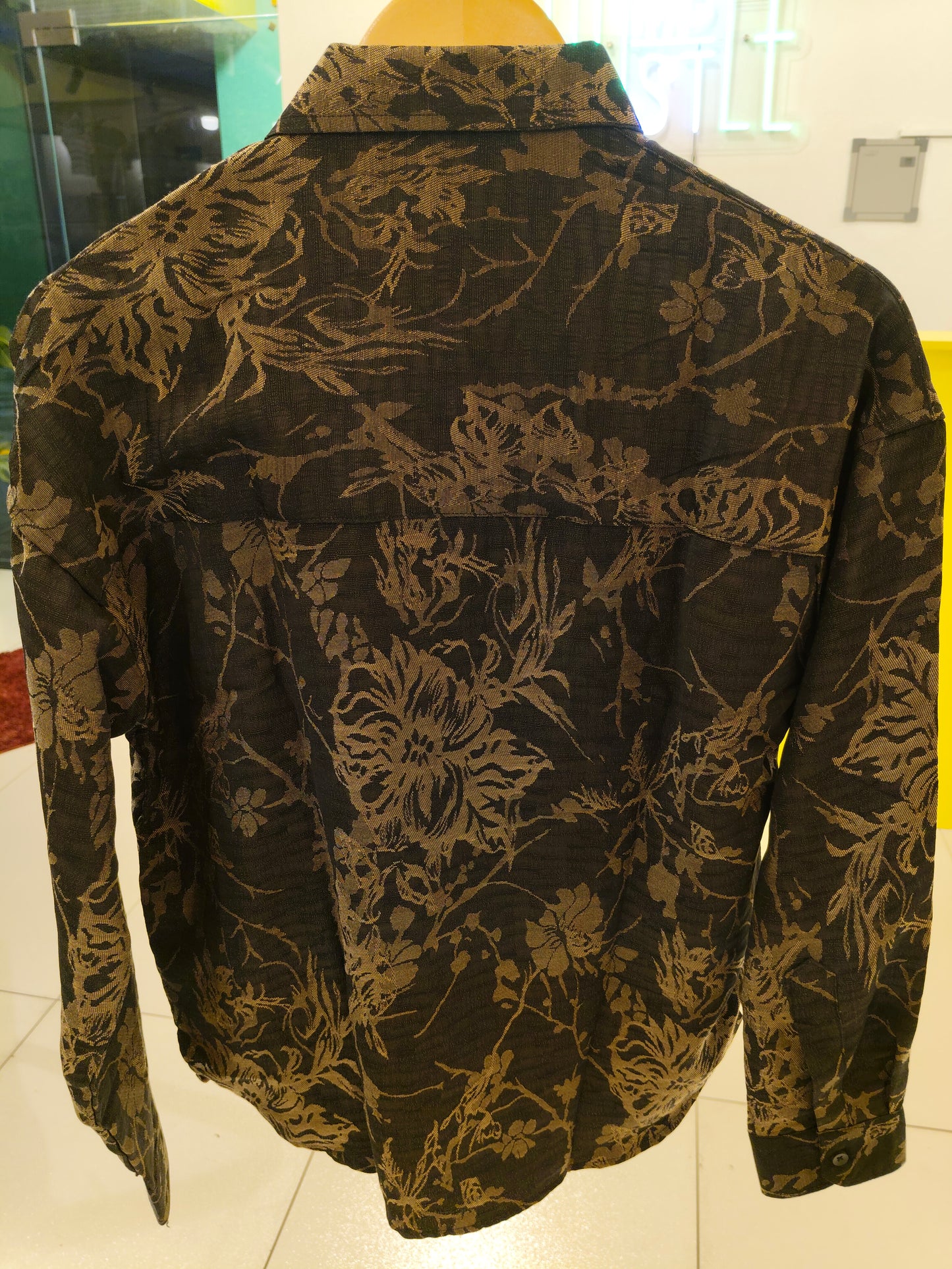 Men's Old Money Shirt (SMALL)