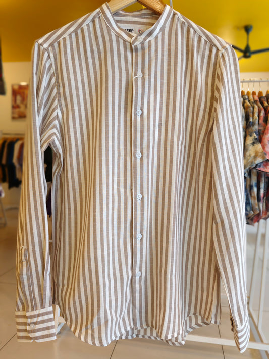 Men's Old Money Shirt (XL)