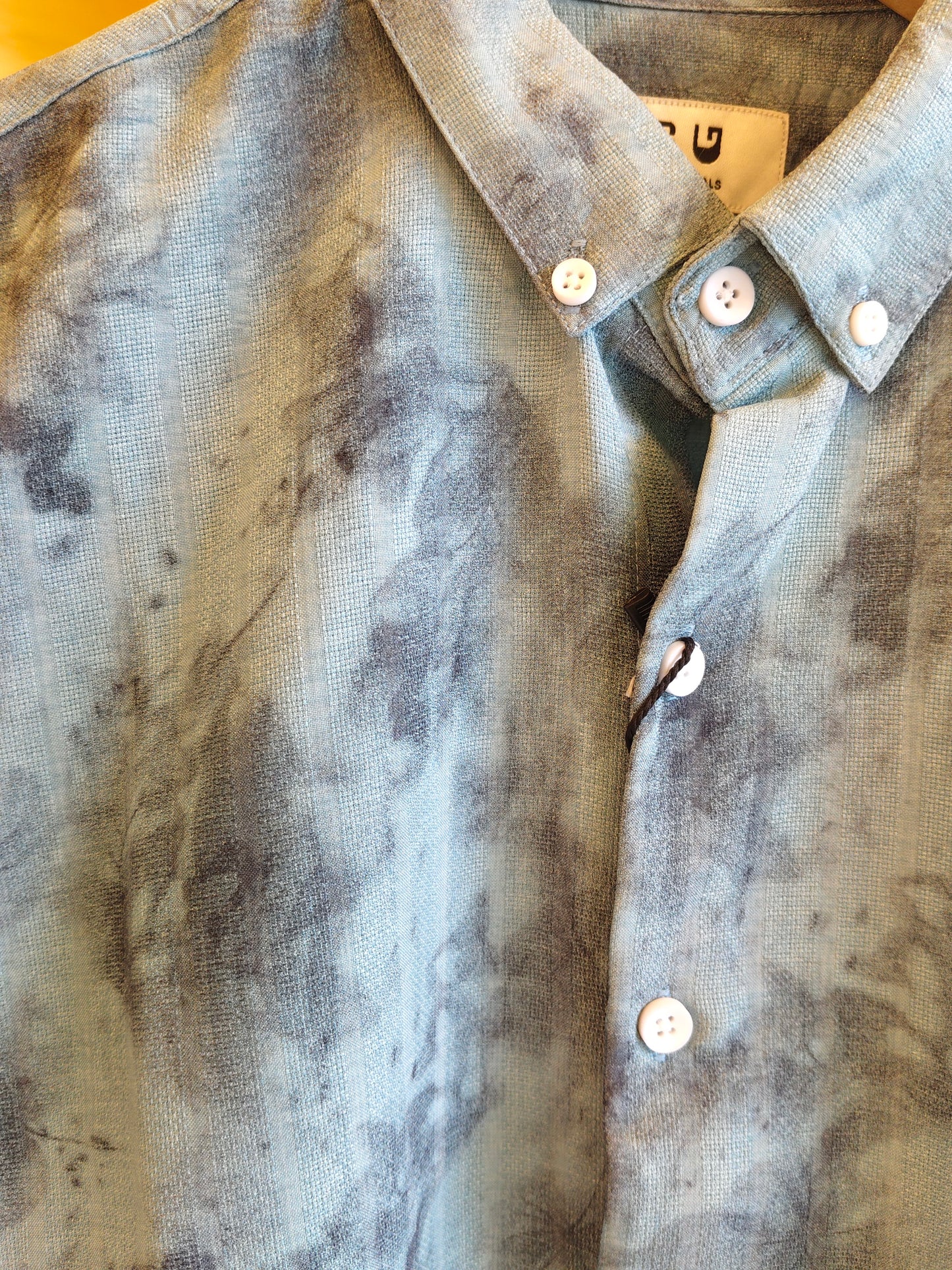 Men's Old Money Shirt (MEDIUM)
