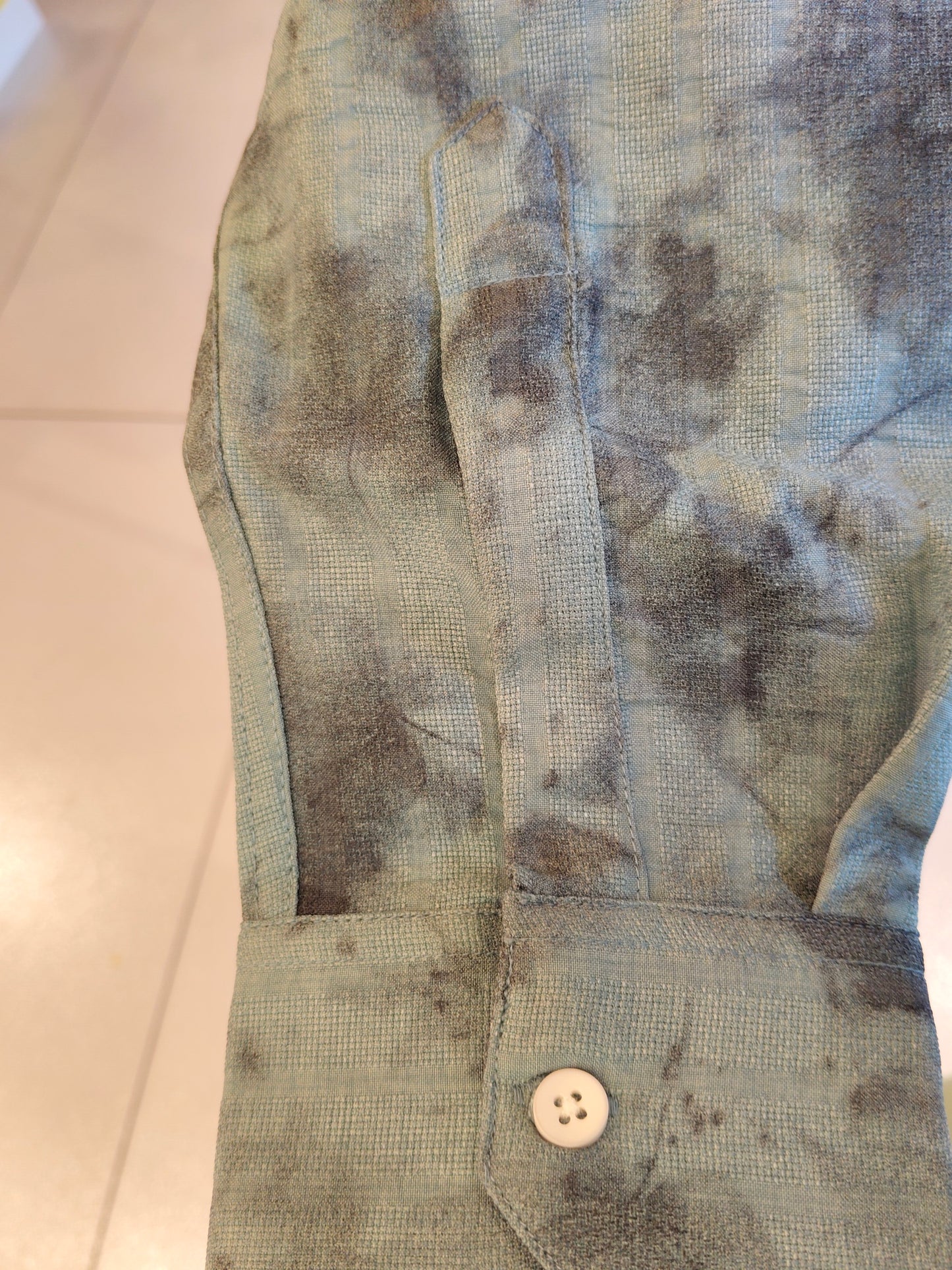Men's Old Money Shirt (MEDIUM)